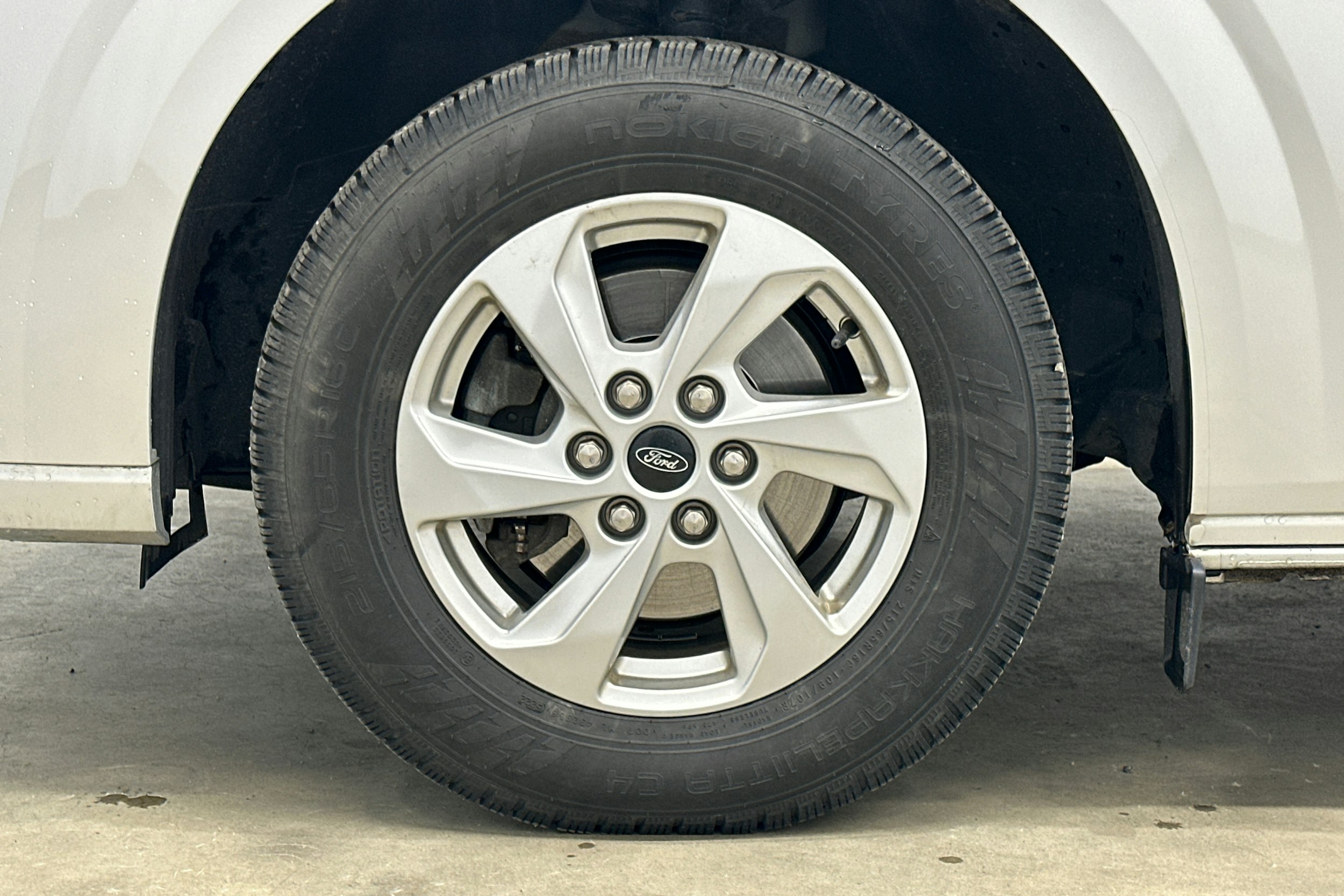 harmaa Ford Transit Custom 2023 kuva 35.