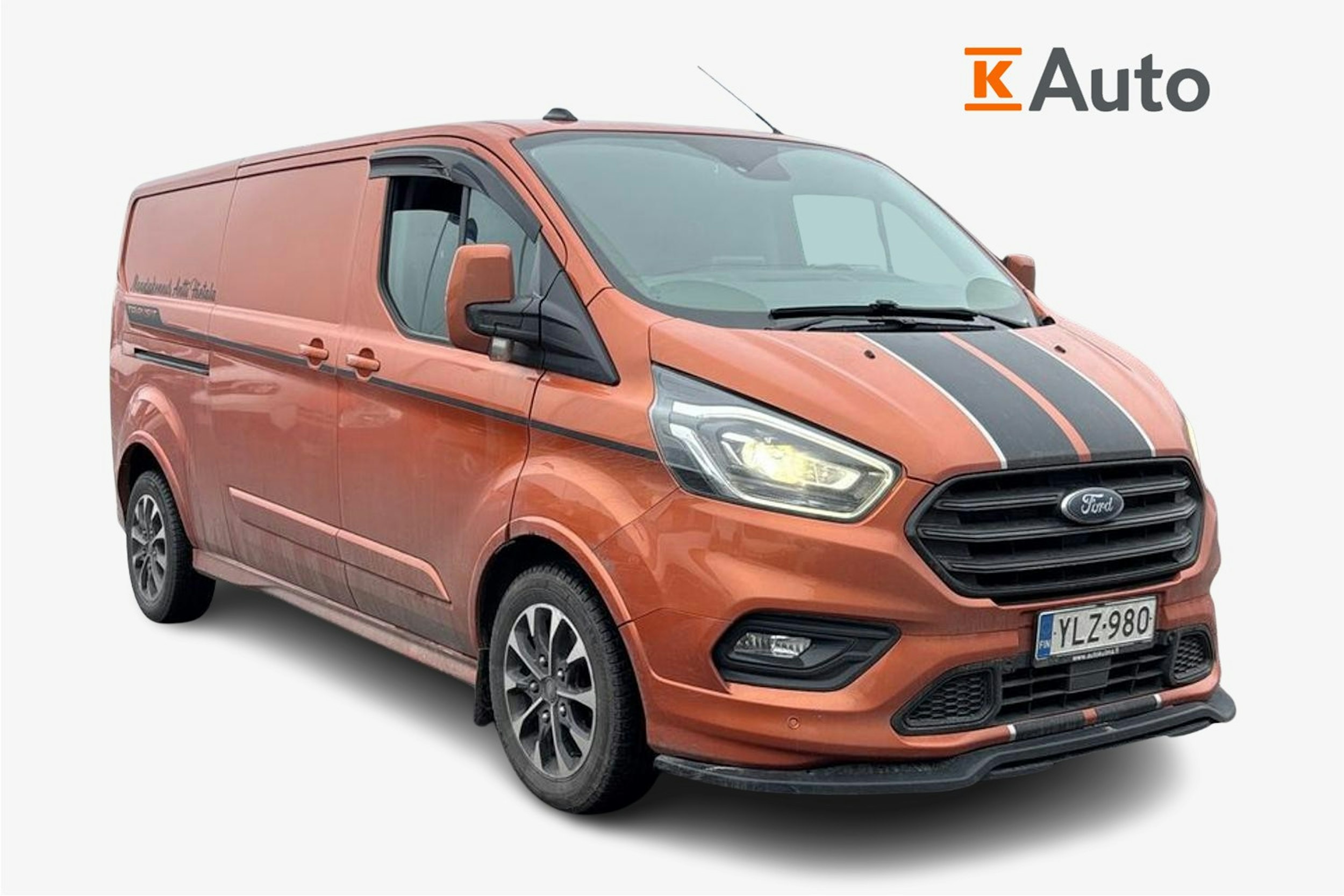 Oranssi Ford Transit Custom 2023 kuva 1.