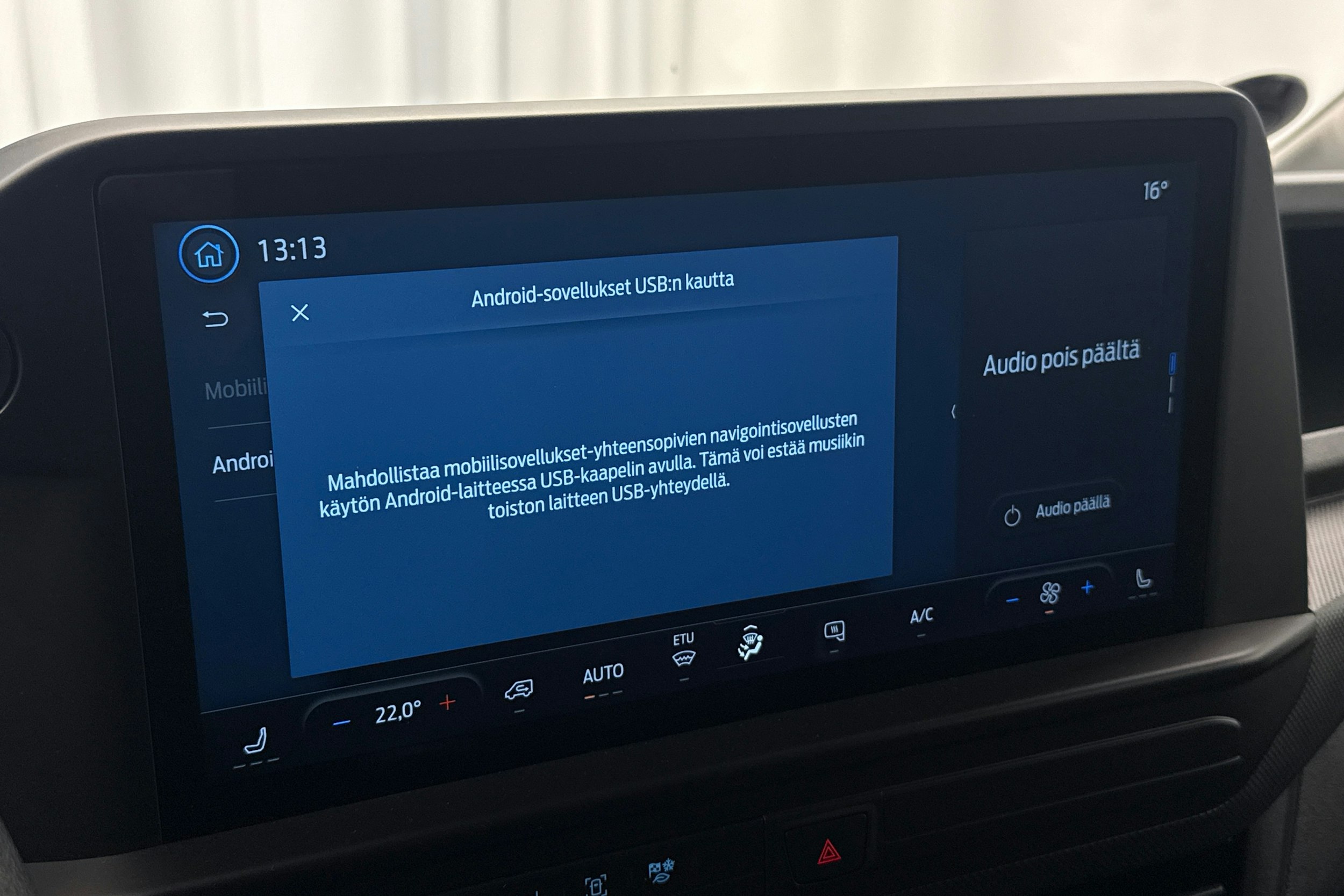 valkoinen Ford Transit Custom 2024 kuva 20.