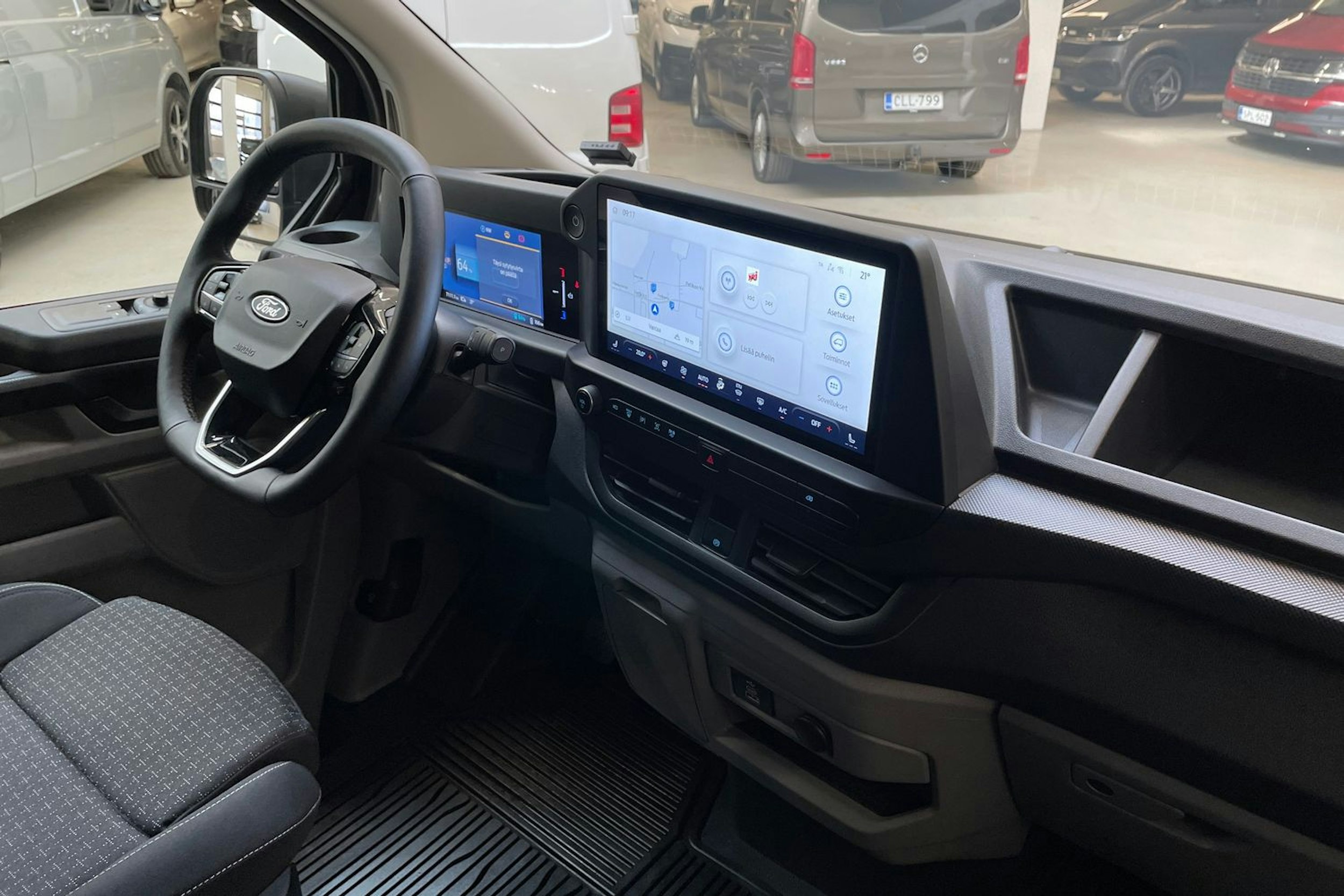 musta Ford Transit Custom 2024 kuva 13.