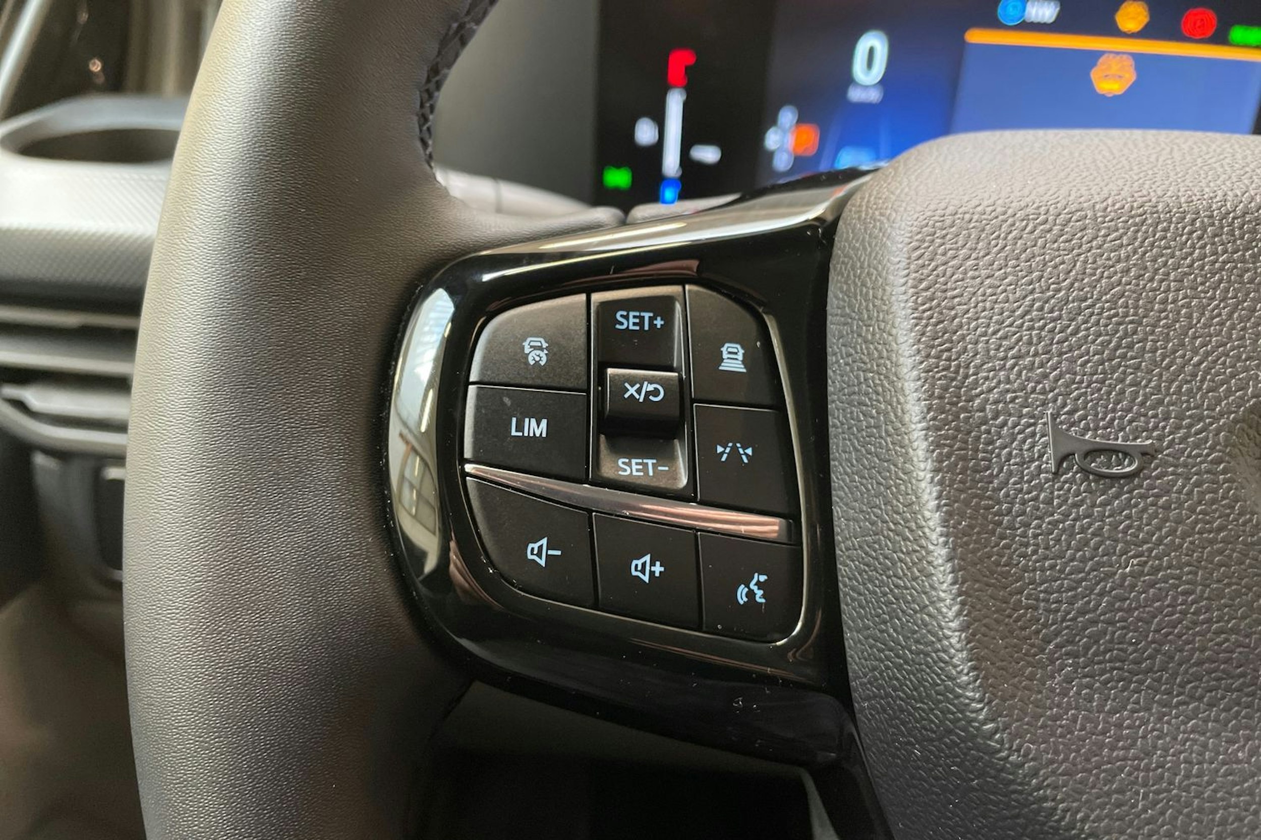 musta Ford Transit Custom 2024 kuva 21.