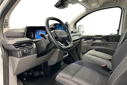 valkoinen Ford Transit Custom 2024 kuva 7.