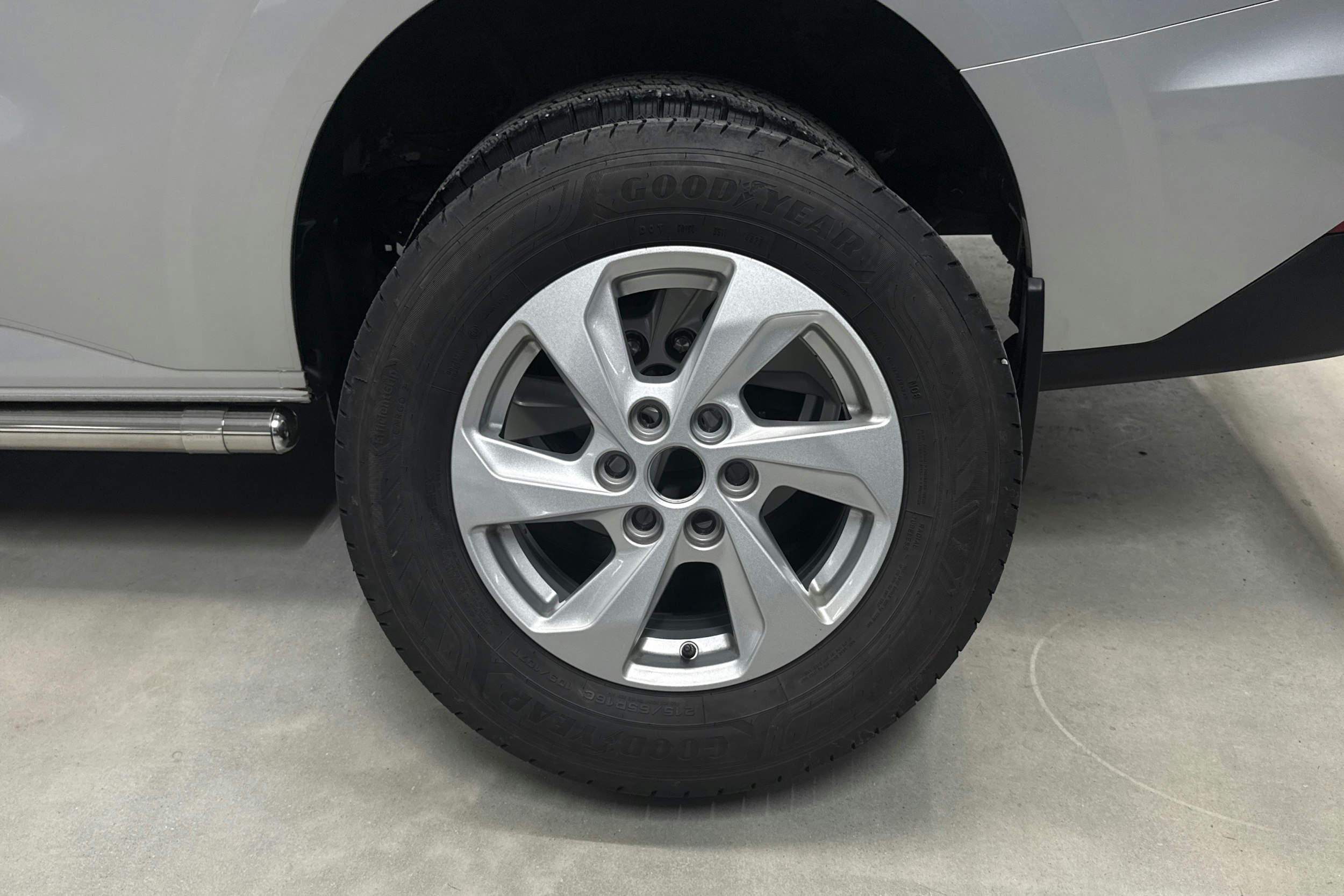 harmaa Ford Transit Custom 2024 kuva 26.