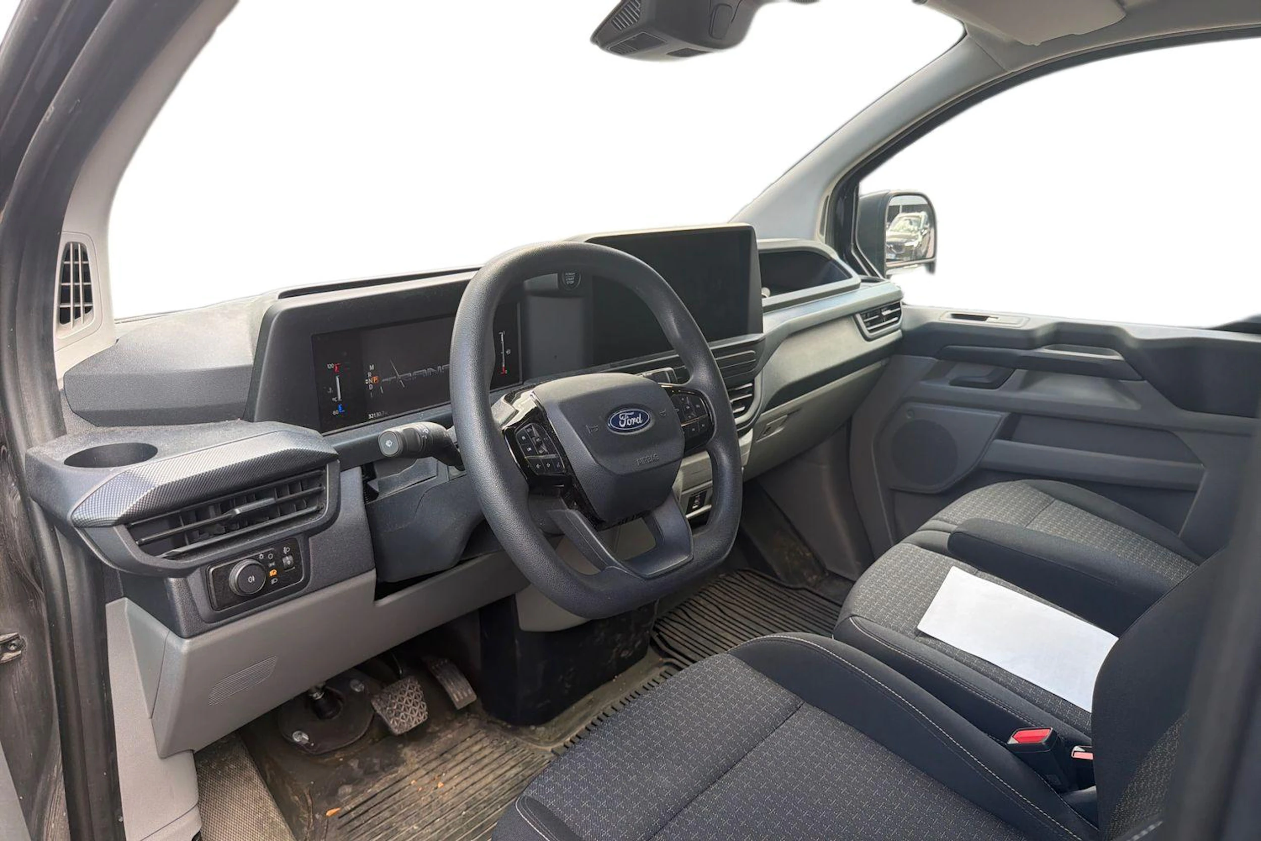 harmaa Ford Transit Custom 2024 kuva 3.
