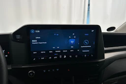 valkoinen Ford Transit Custom 2024 kuva 16.