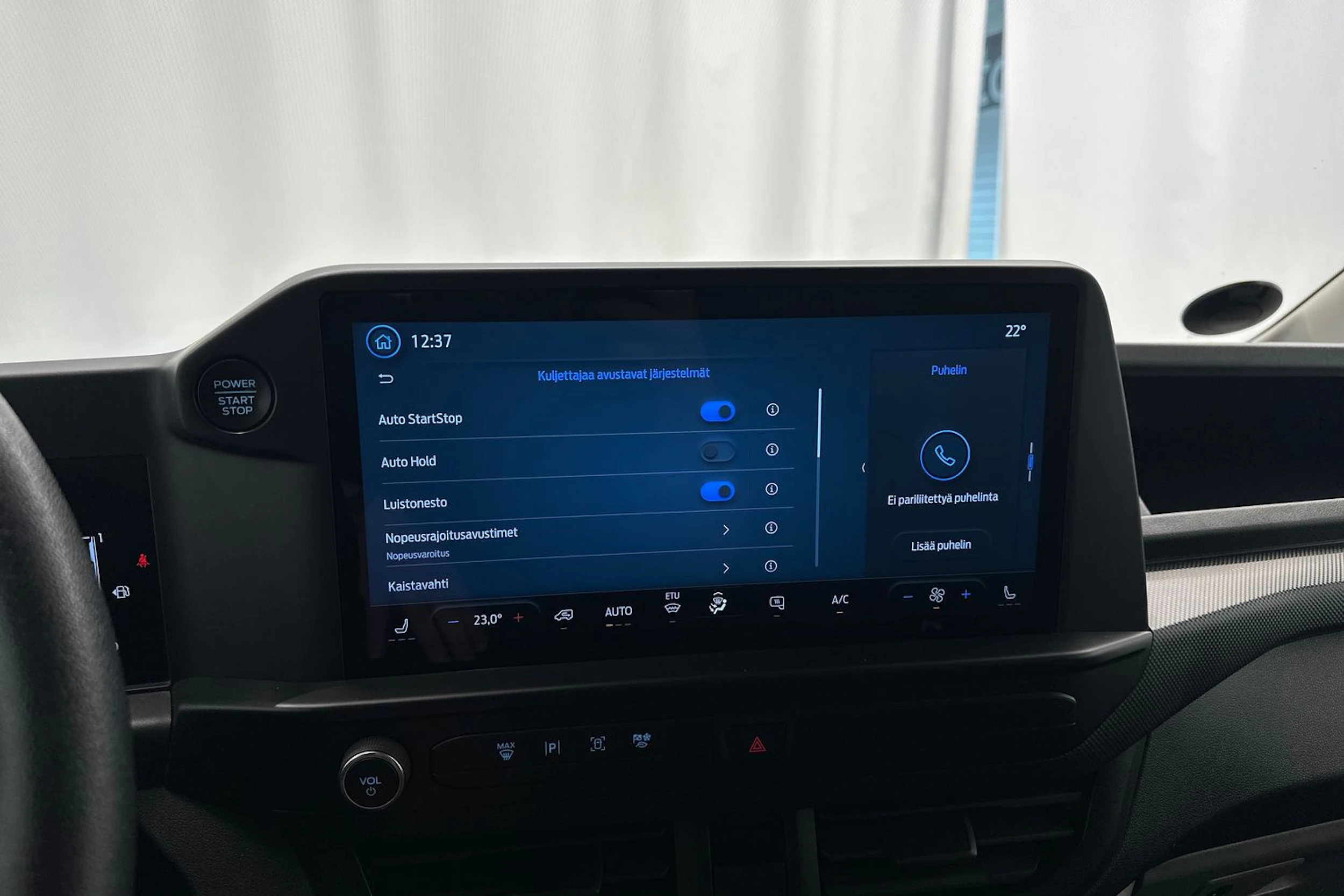 valkoinen Ford Transit Custom 2024 kuva 19.