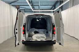 valkoinen Ford Transit Custom 2024 kuva 27.
