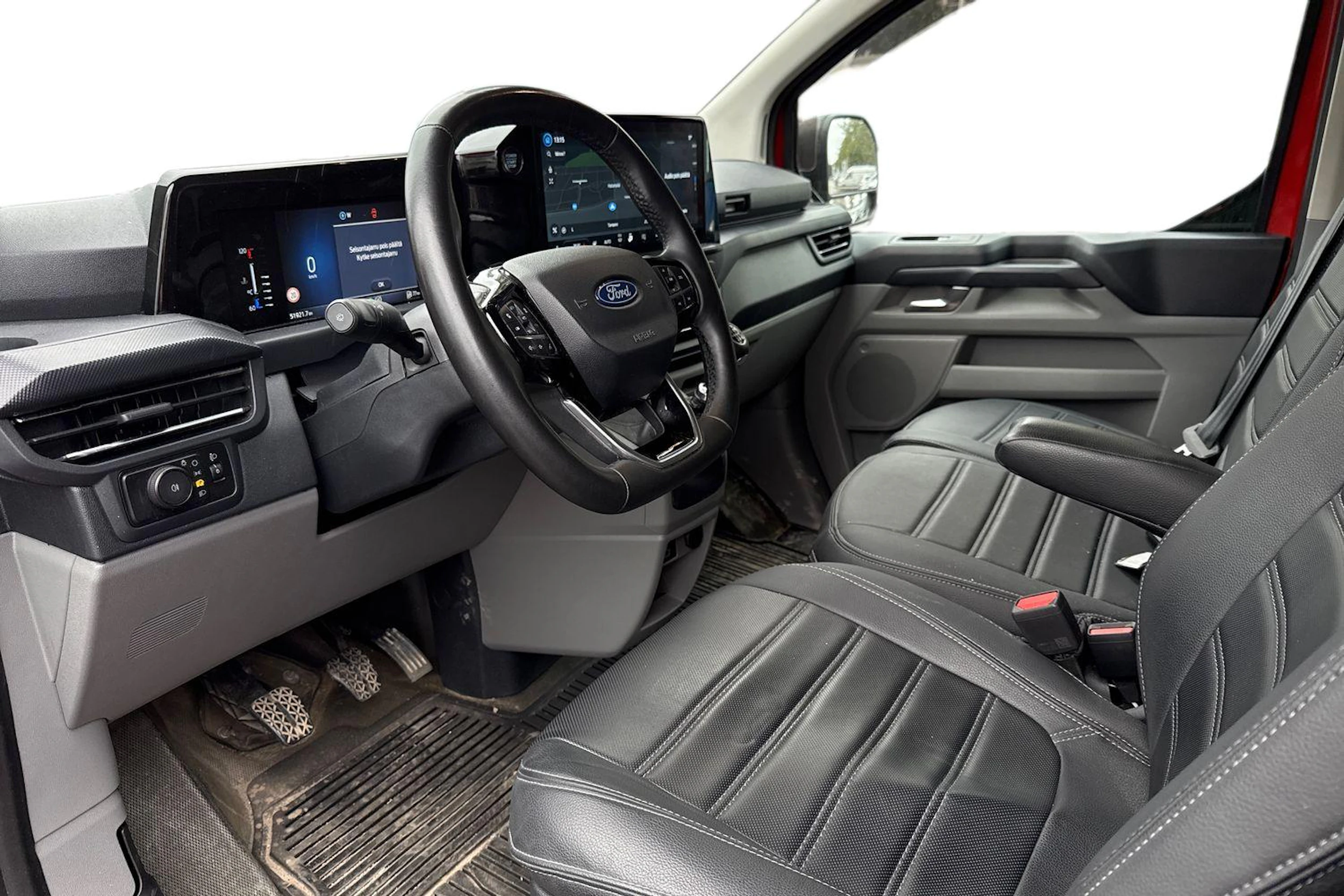 punainen Ford Transit Custom 2025 kuva 3.