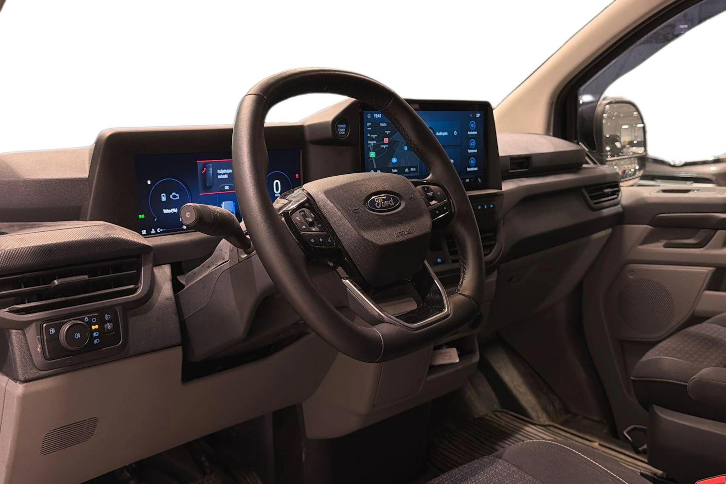 musta Ford Transit Custom 2025 kuva 3.
