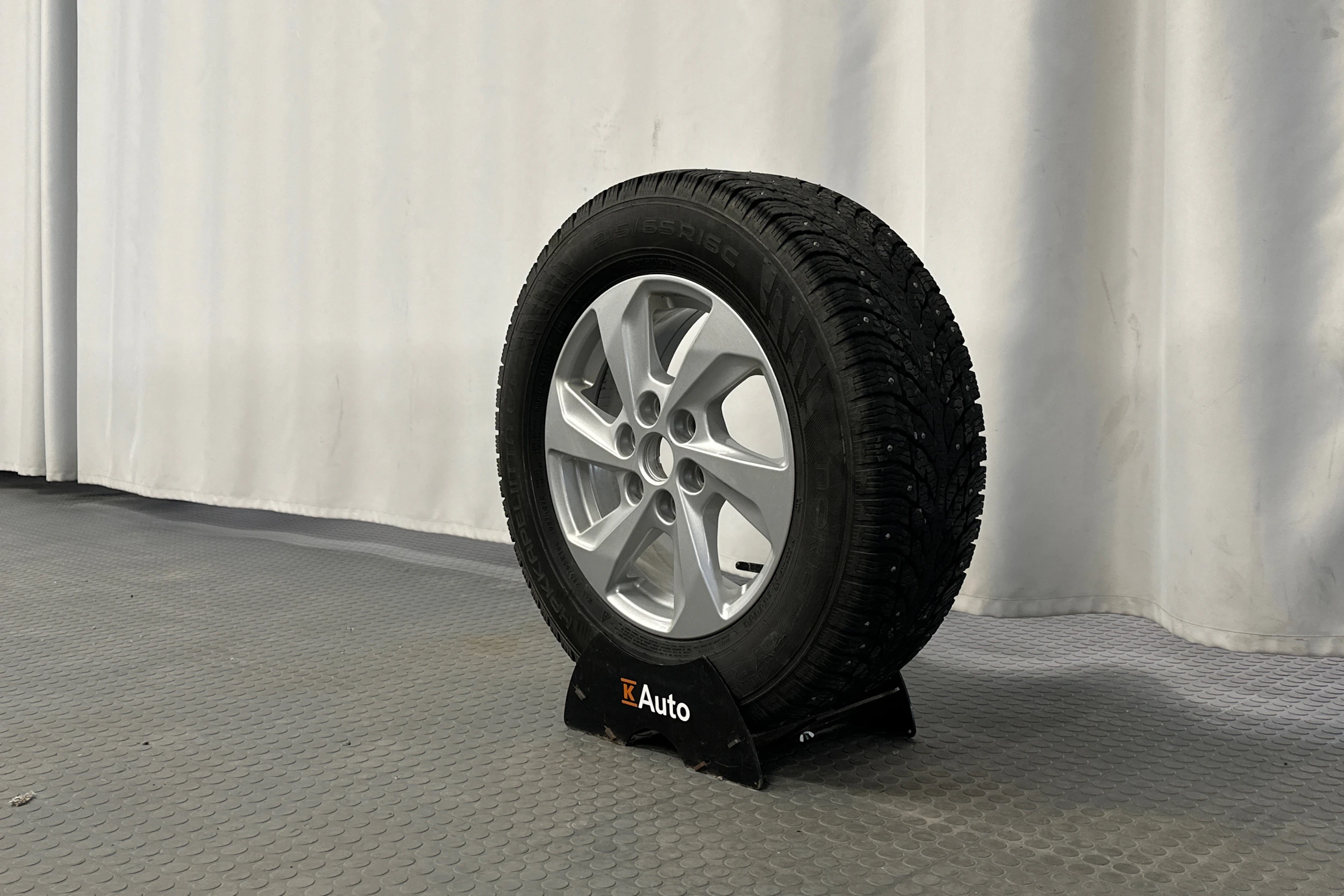 harmaa Ford Transit Custom 2025 kuva 9.