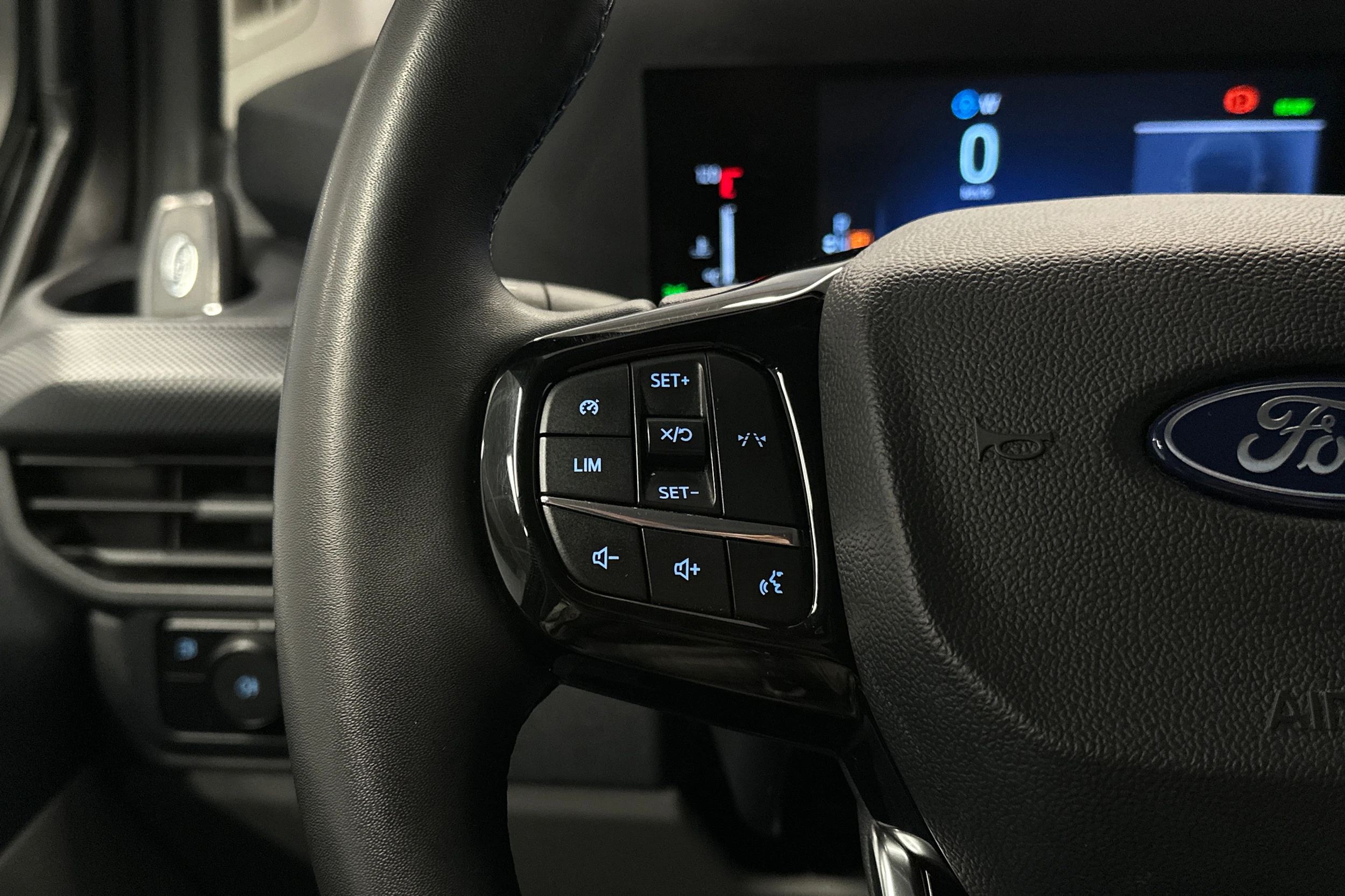 harmaa Ford Transit Custom 2025 kuva 10.