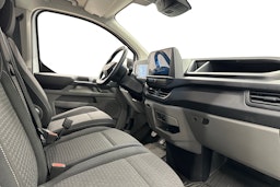 valkoinen Ford Transit Custom 2025 kuva 7.