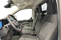valkoinen Ford Transit Custom 2025 kuva 8.