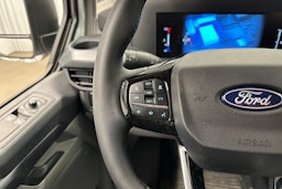 valkoinen Ford Transit Custom 2025 kuva 11.