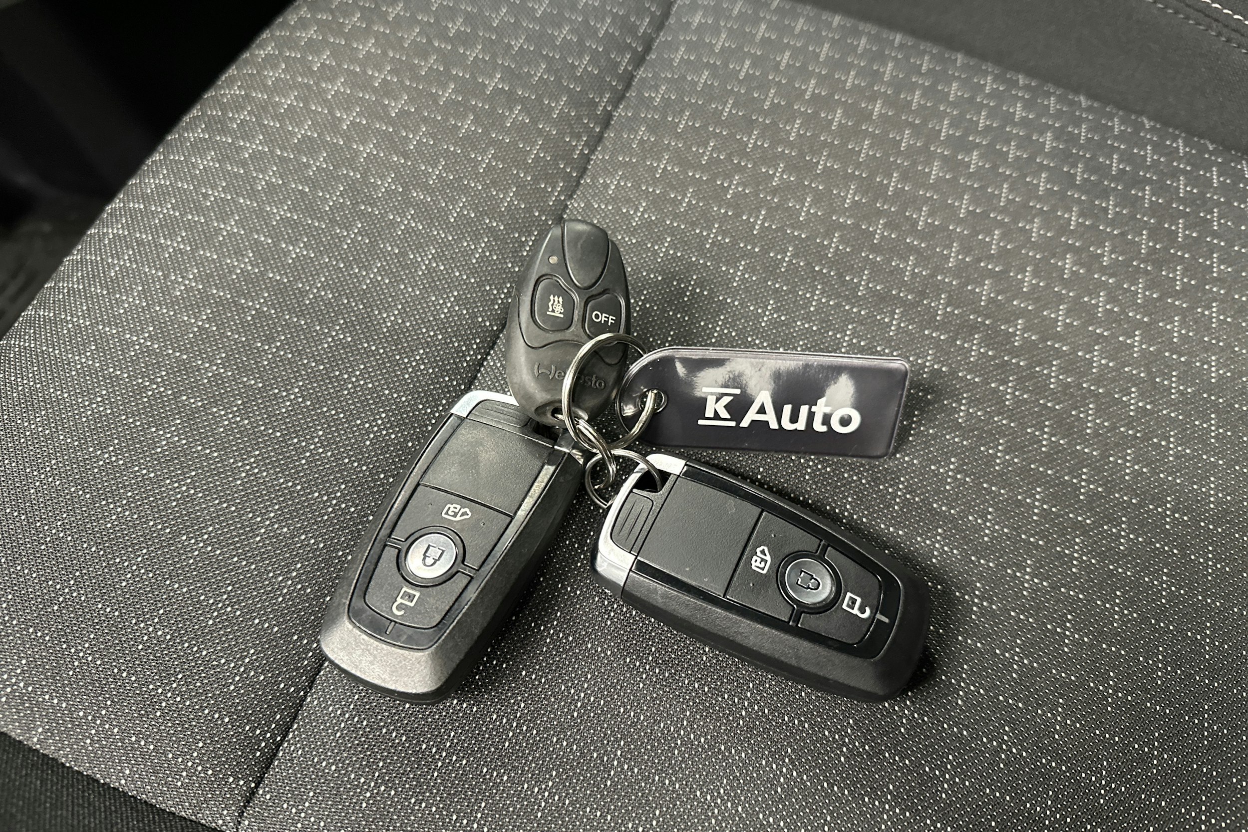 valkoinen Ford Transit Custom 2025 kuva 29.