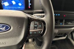 valkoinen Ford Transit Custom 2025 kuva 12.