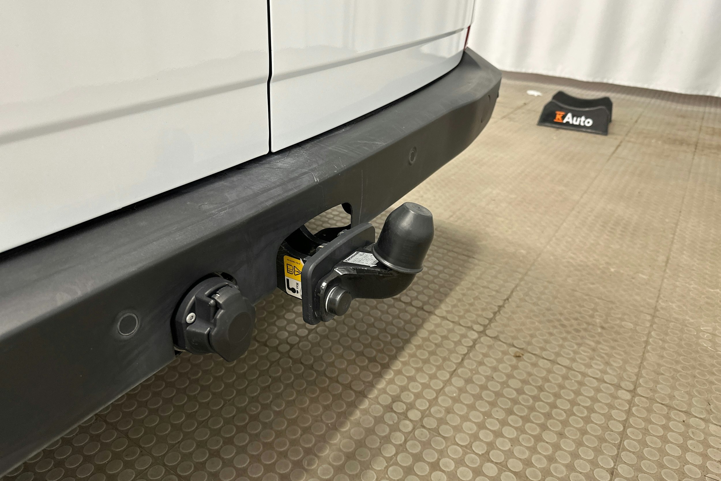valkoinen Ford Transit Custom 2025 kuva 24.