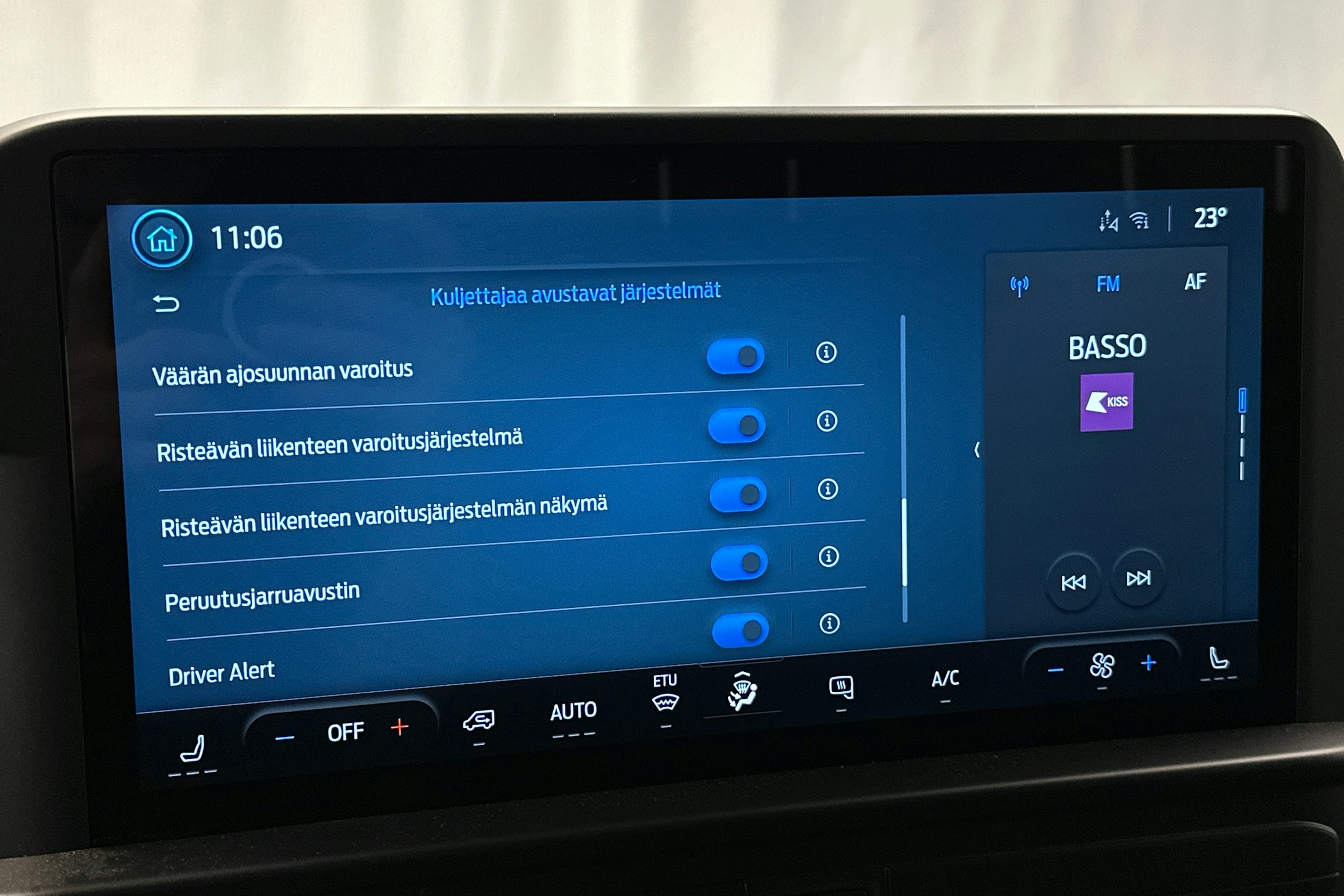 valkoinen Ford Transit Custom 2025 kuva 25.