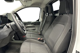 valkoinen Ford Transit Custom 2025 kuva 8.