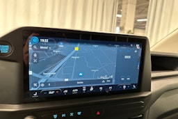valkoinen Ford Transit Custom 2025 kuva 14.
