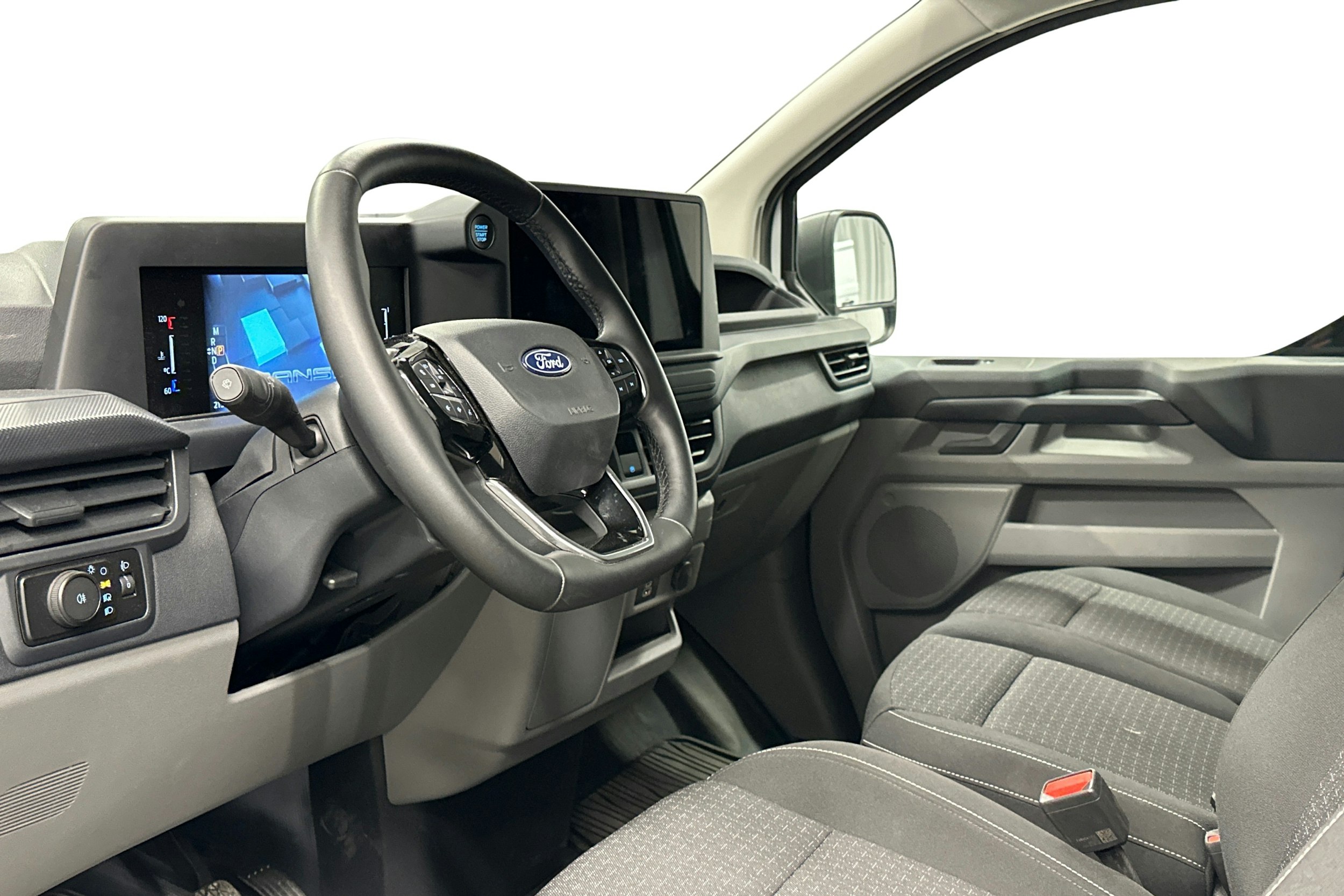 valkoinen Ford Transit Custom 2025 kuva 6.