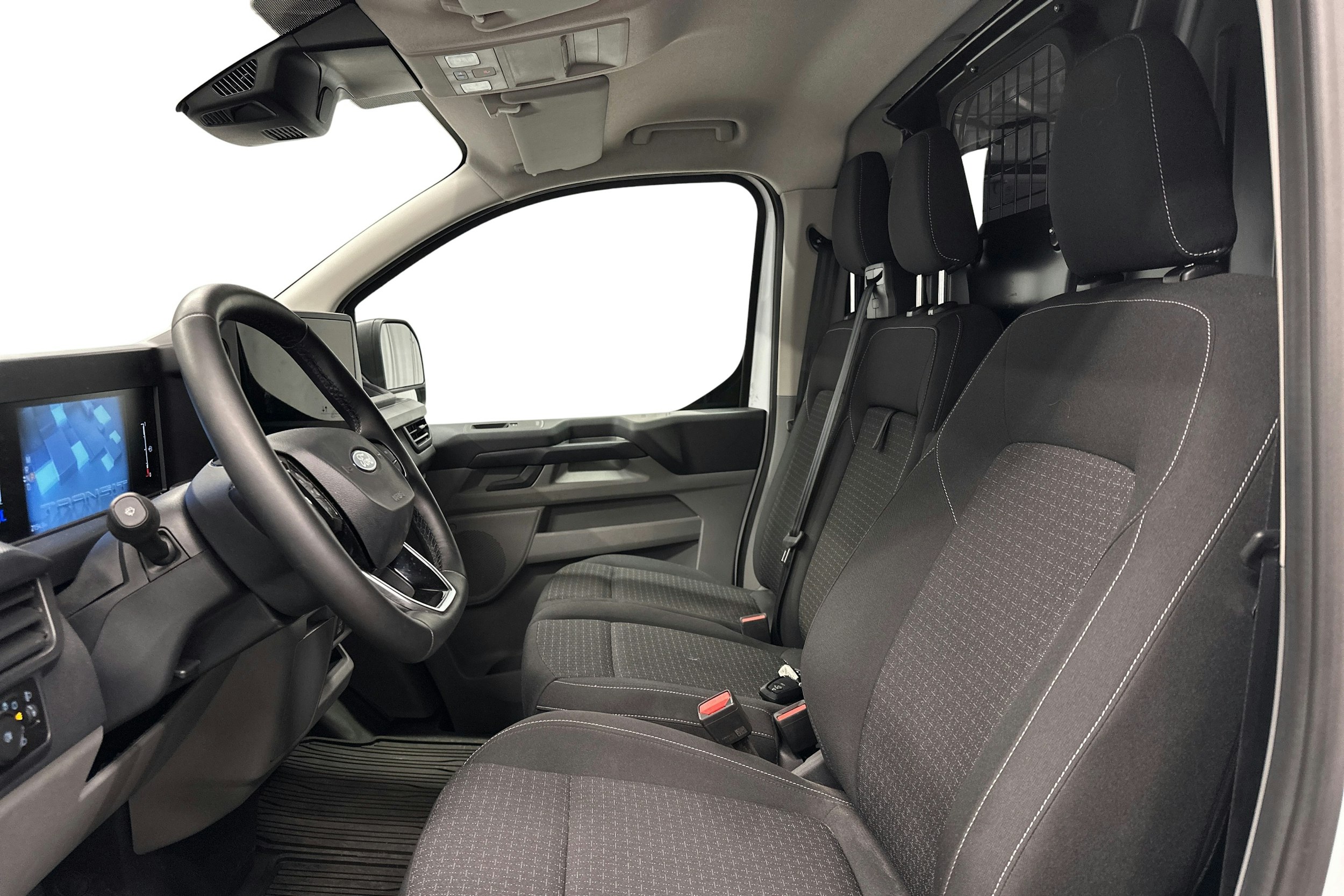 valkoinen Ford Transit Custom 2025 kuva 8.