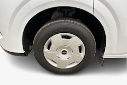 valkoinen Ford Transit Custom 2025 kuva 9.