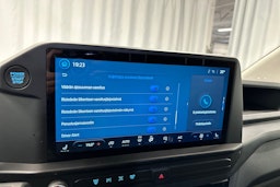 valkoinen Ford Transit Custom 2025 kuva 18.