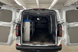 valkoinen Ford Transit Custom 2025 kuva 24.