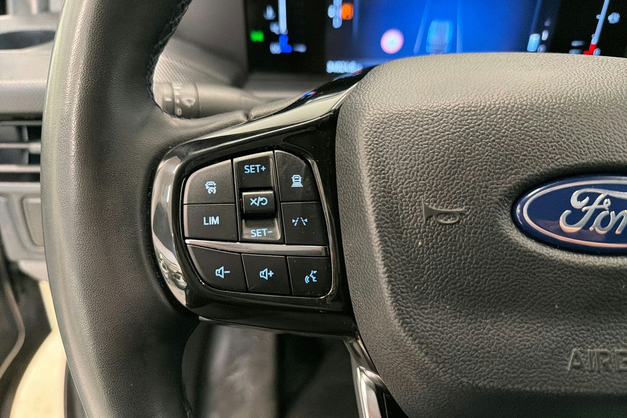 harmaa Ford Transit Custom 2025 kuva 15.