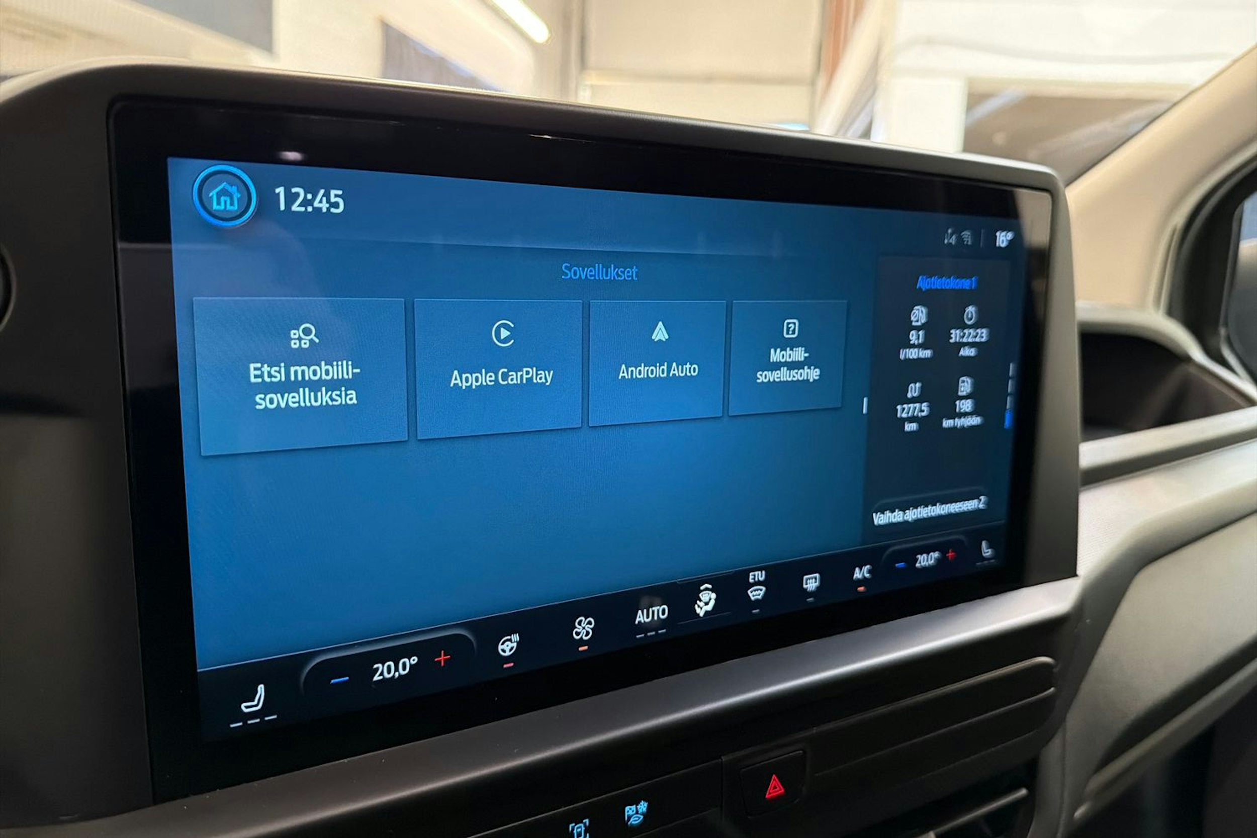 harmaa Ford Transit Custom 2025 kuva 20.