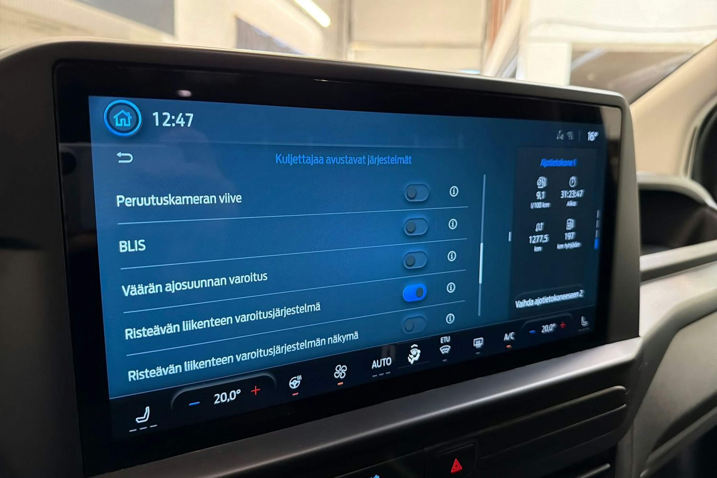 harmaa Ford Transit Custom 2025 kuva 21.