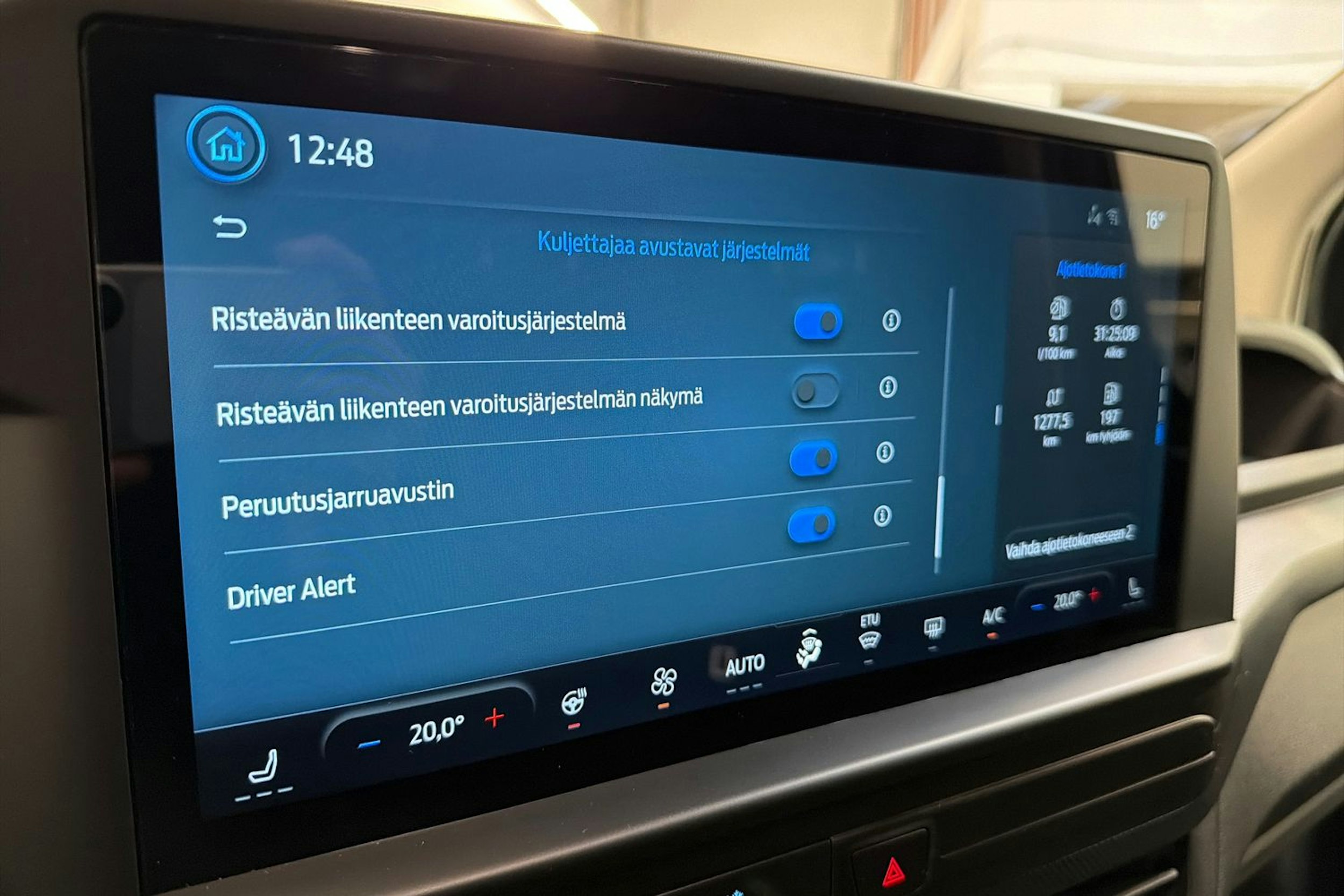 harmaa Ford Transit Custom 2025 kuva 22.