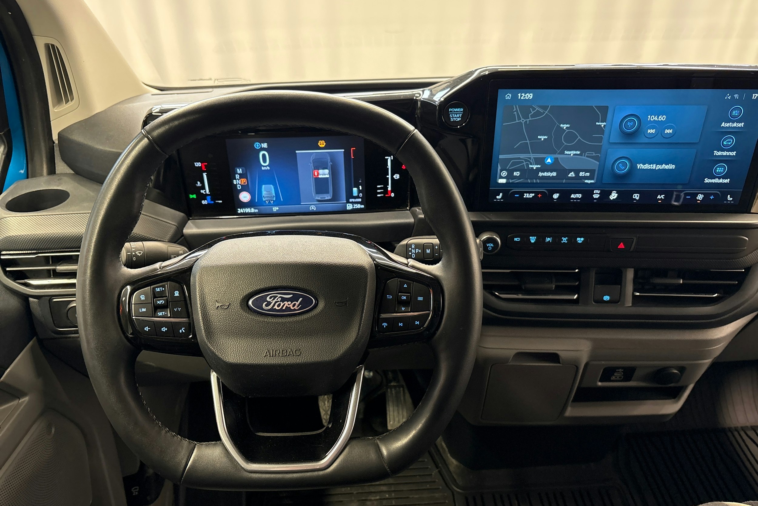 sininen Ford Transit Custom 2025 kuva 10.