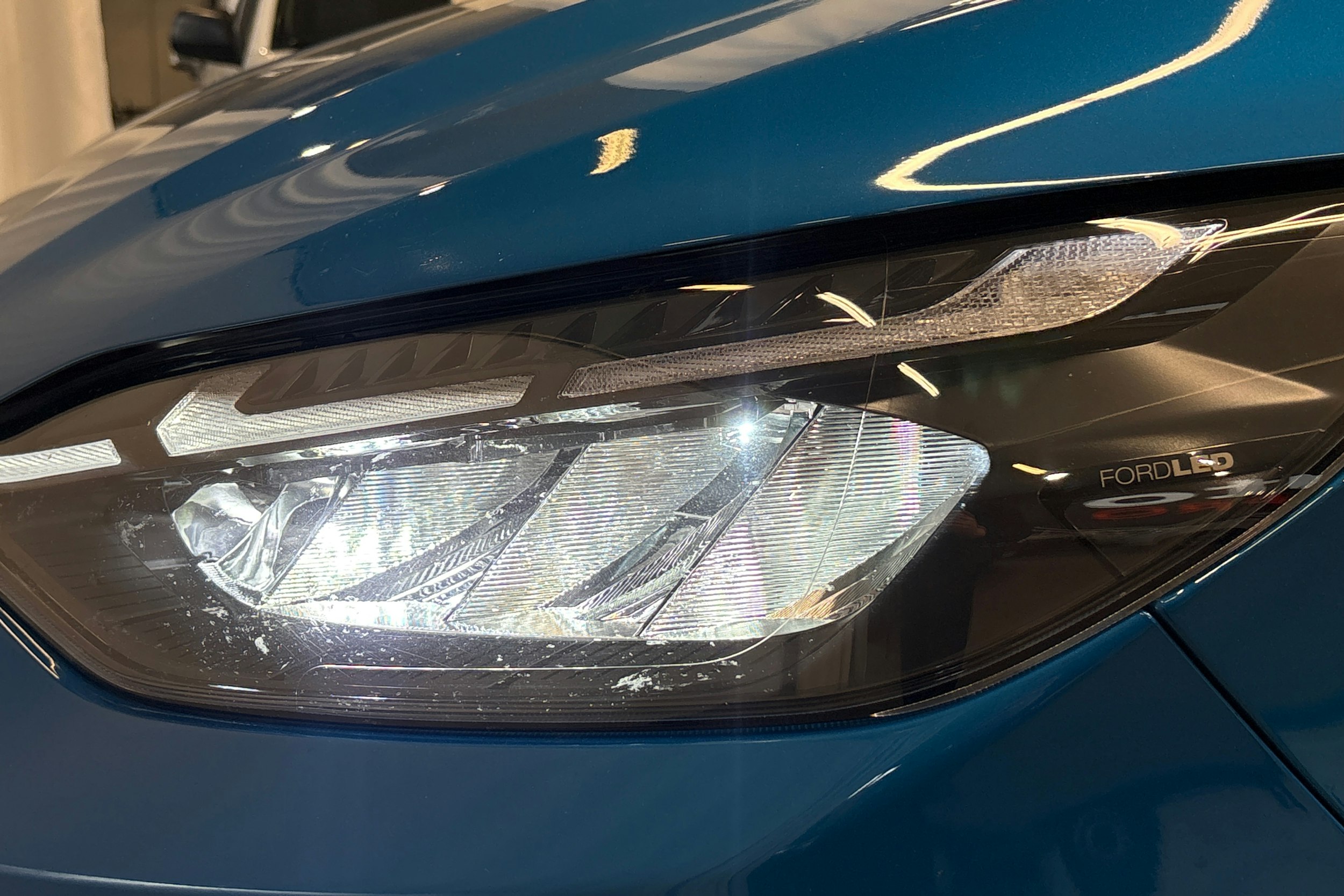 sininen Ford Transit Custom 2025 kuva 24.