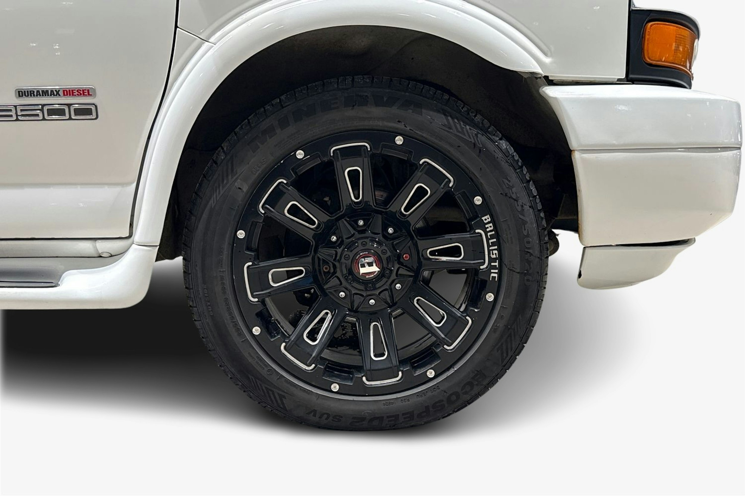 valkoinen GMC Savana 2006 kuva 12.