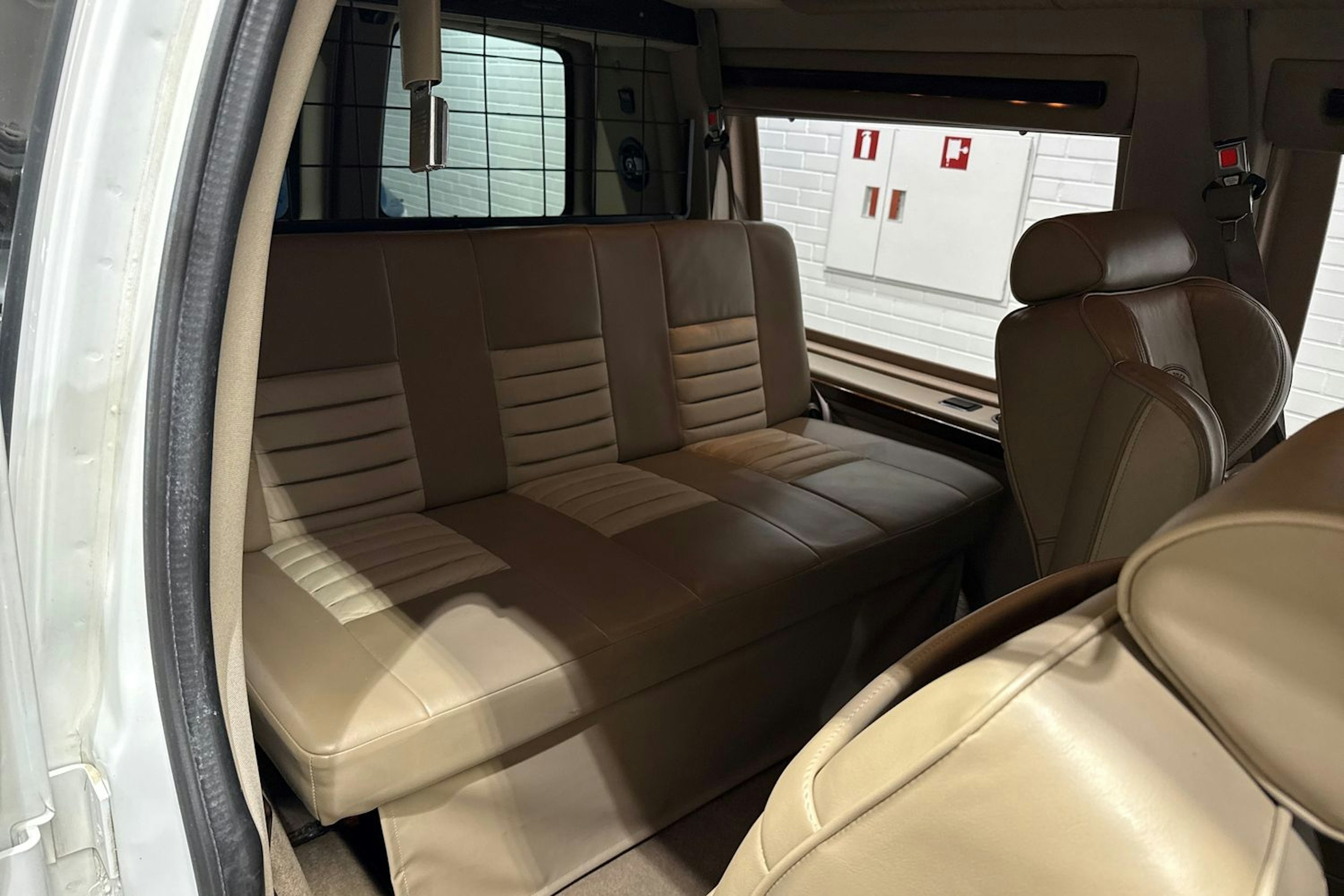 valkoinen GMC Savana 2006 kuva 15.