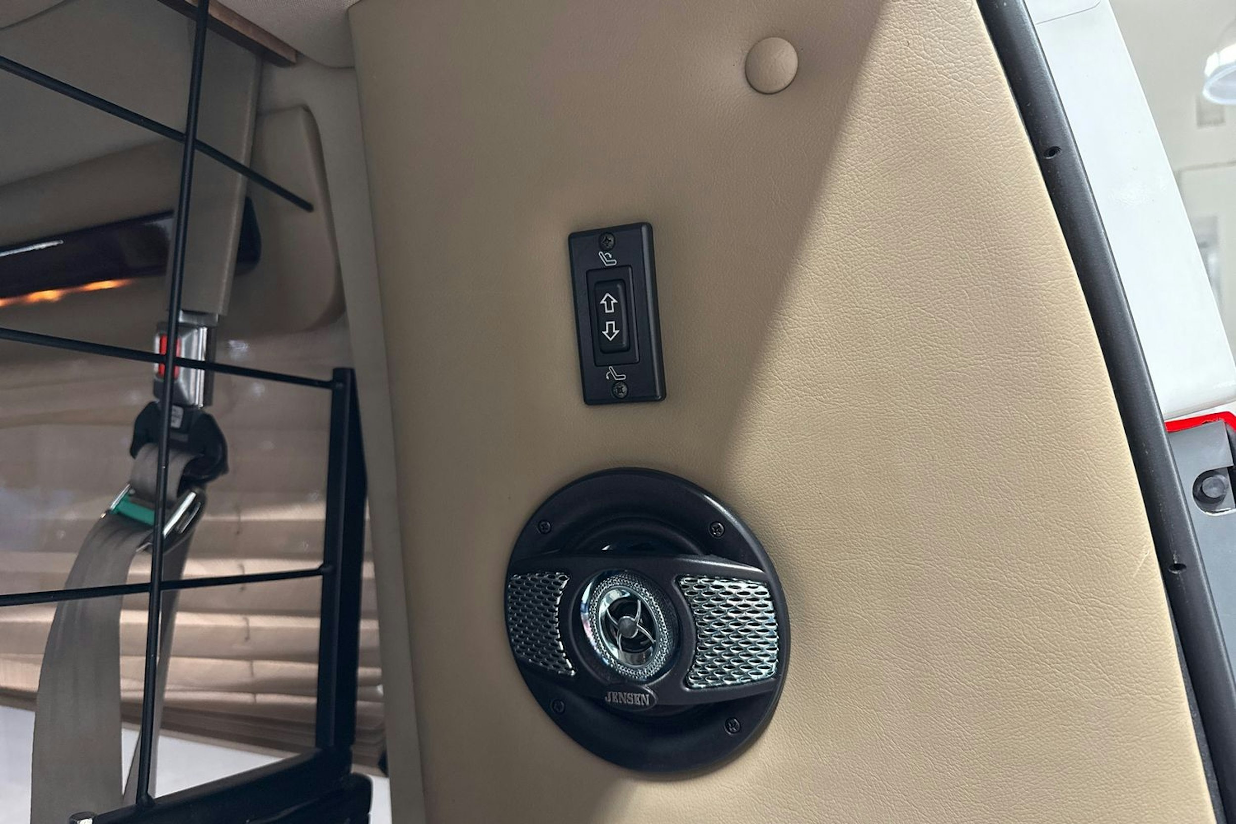 valkoinen GMC Savana 2006 kuva 20.