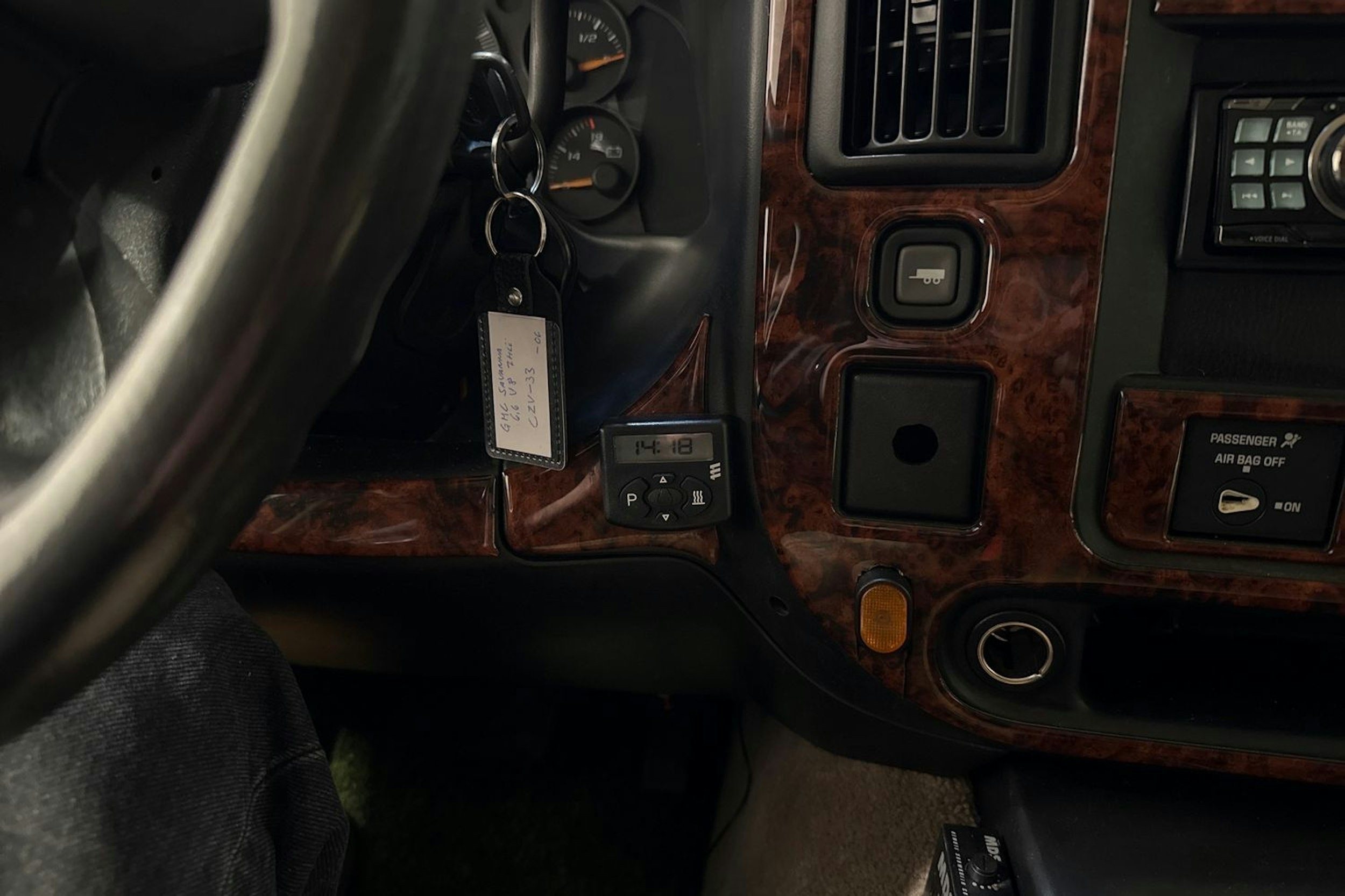 valkoinen GMC Savana 2006 kuva 25.