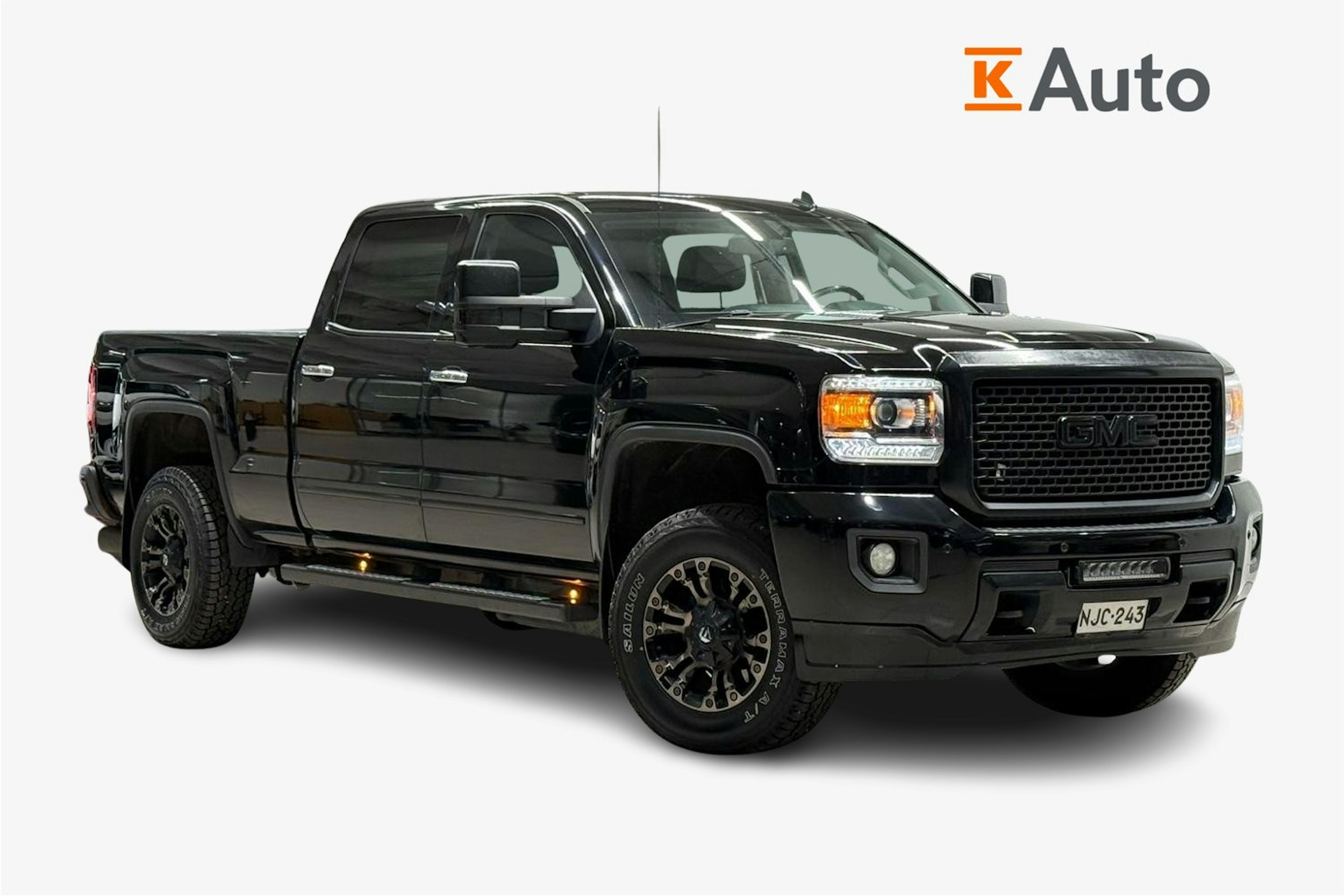 musta GMC Sierra 2015 kuva 1.