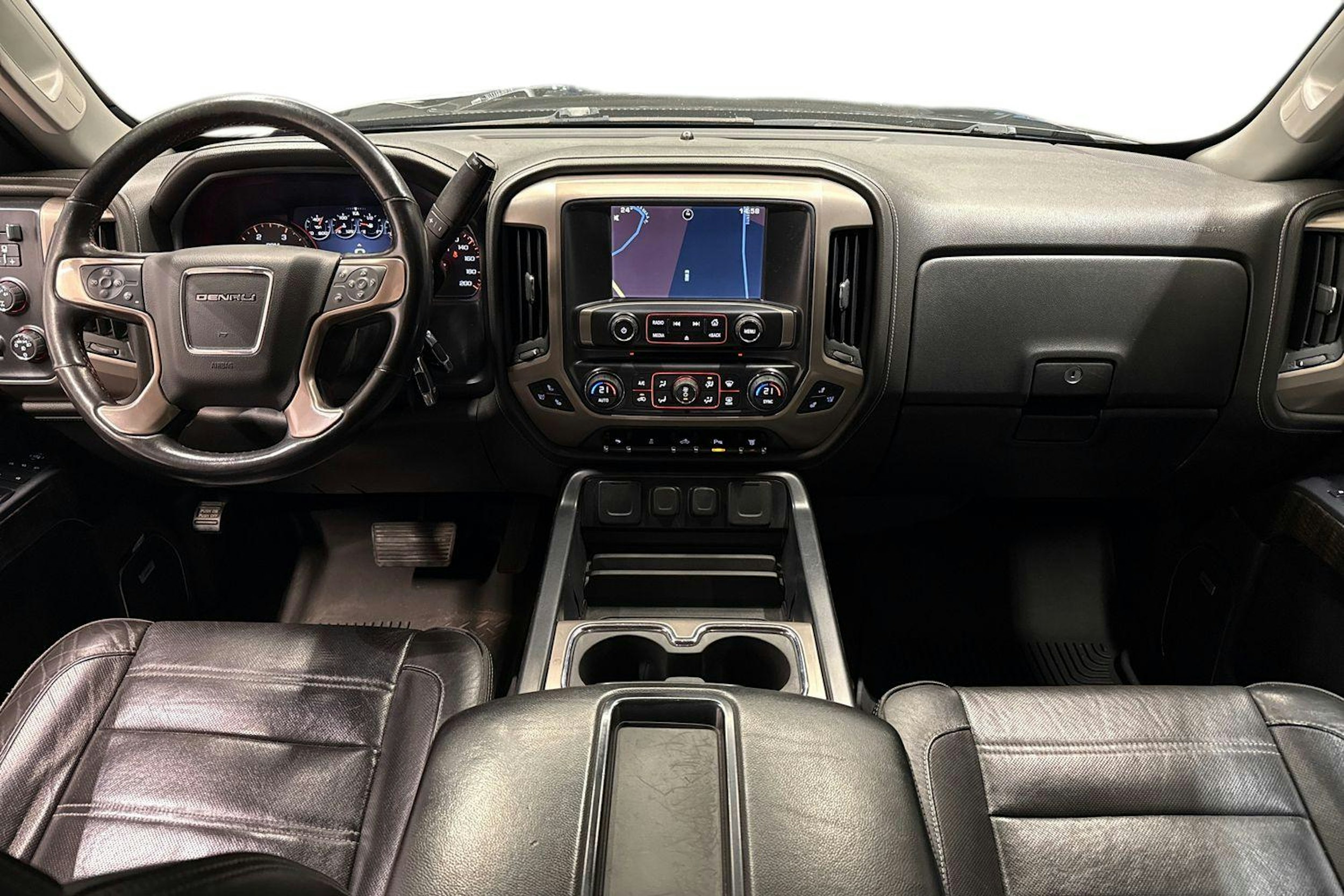 musta GMC Sierra 2015 kuva 9.