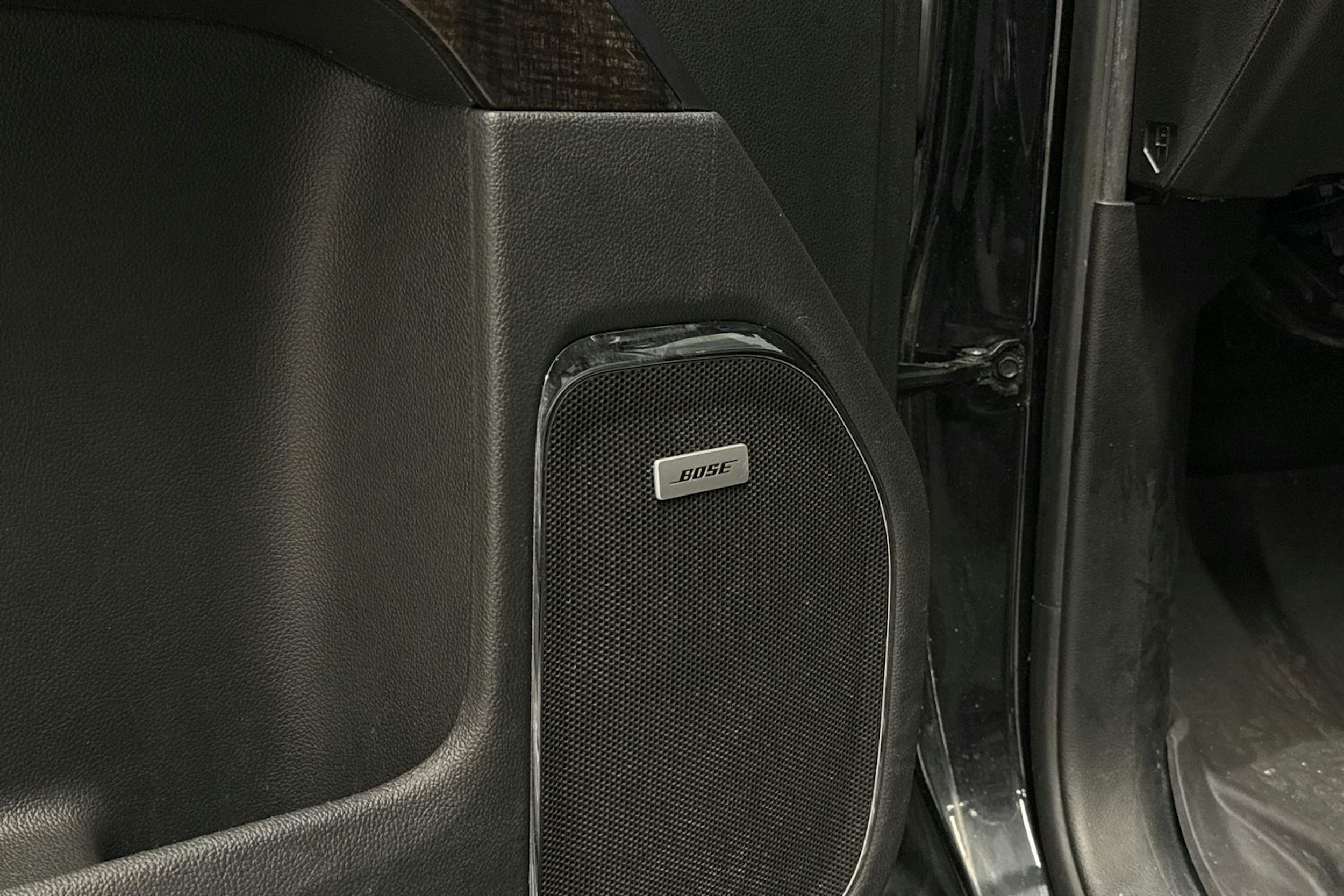 musta GMC Sierra 2015 kuva 21.