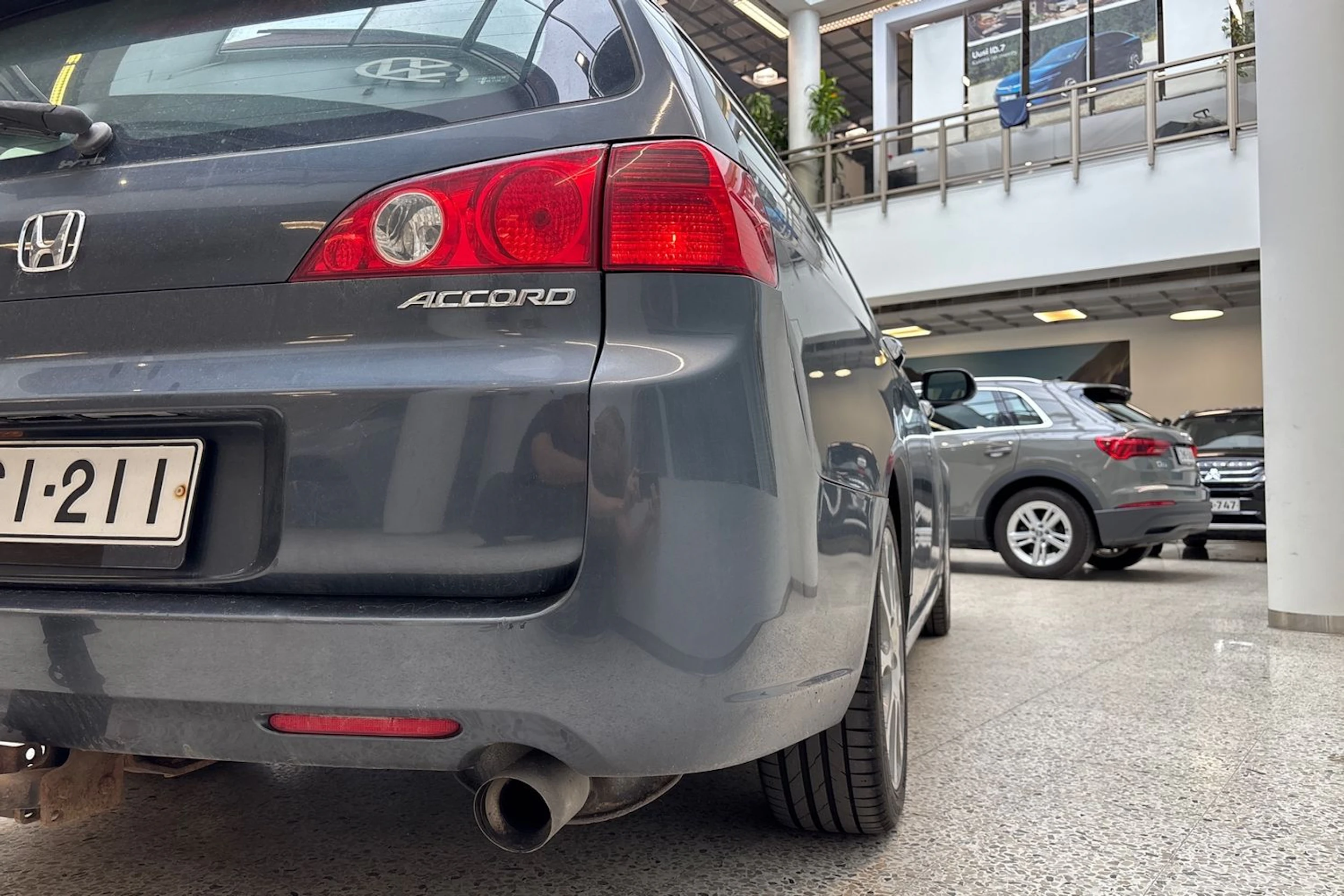 harmaa Honda Accord 2005 kuva 14.