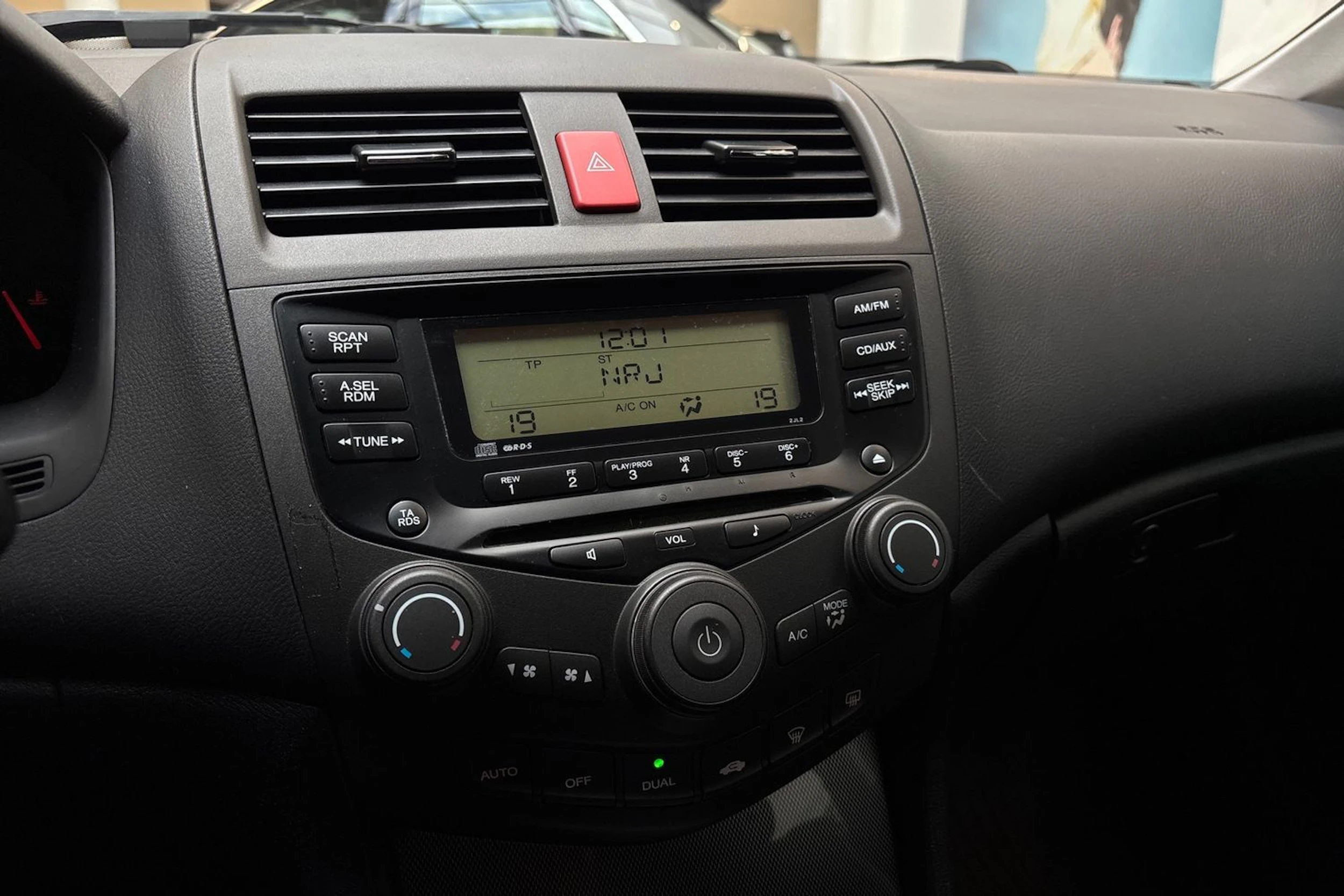 harmaa Honda Accord 2005 kuva 29.