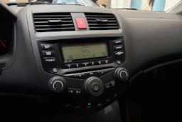 harmaa Honda Accord 2005 kuva 29.