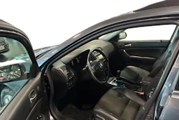harmaa Honda Accord 2006 kuva 6.