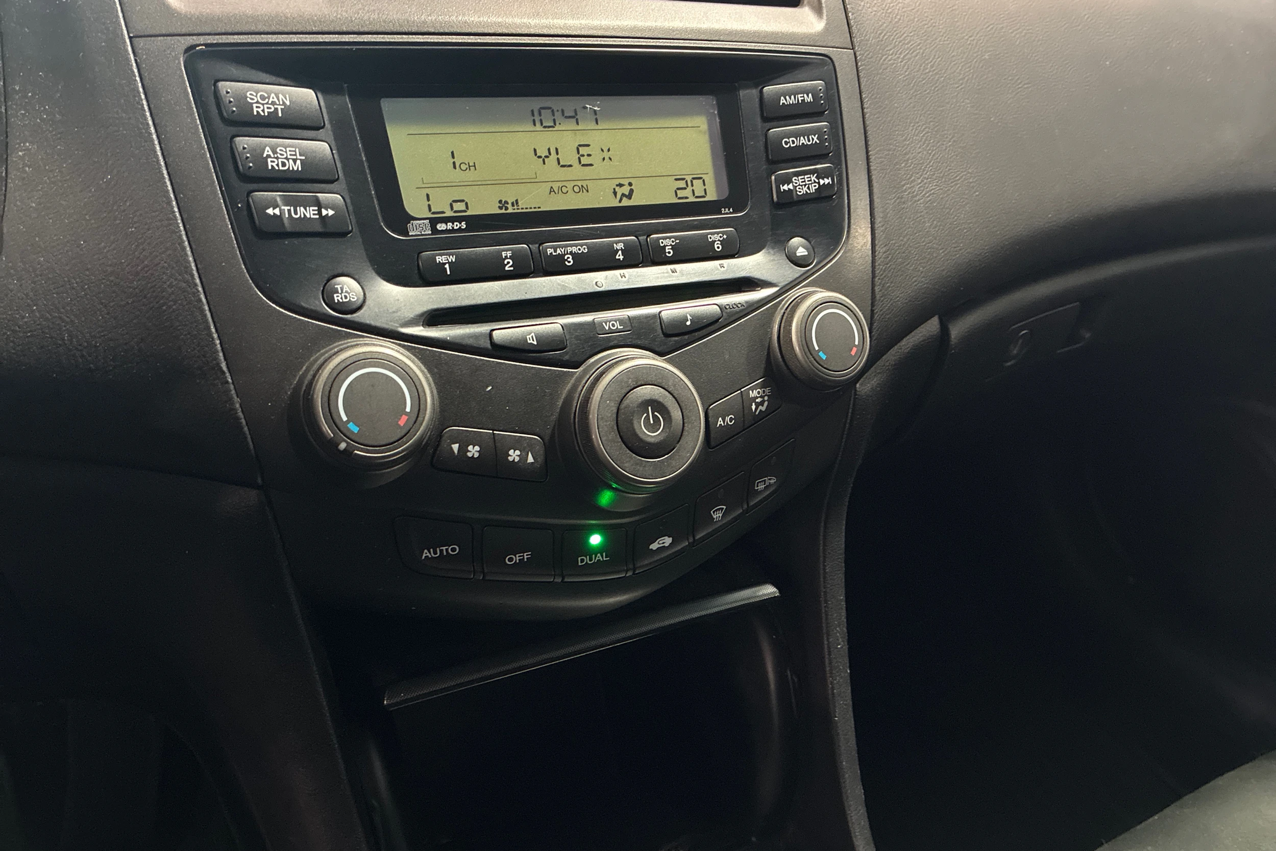 harmaa Honda Accord 2006 kuva 22.