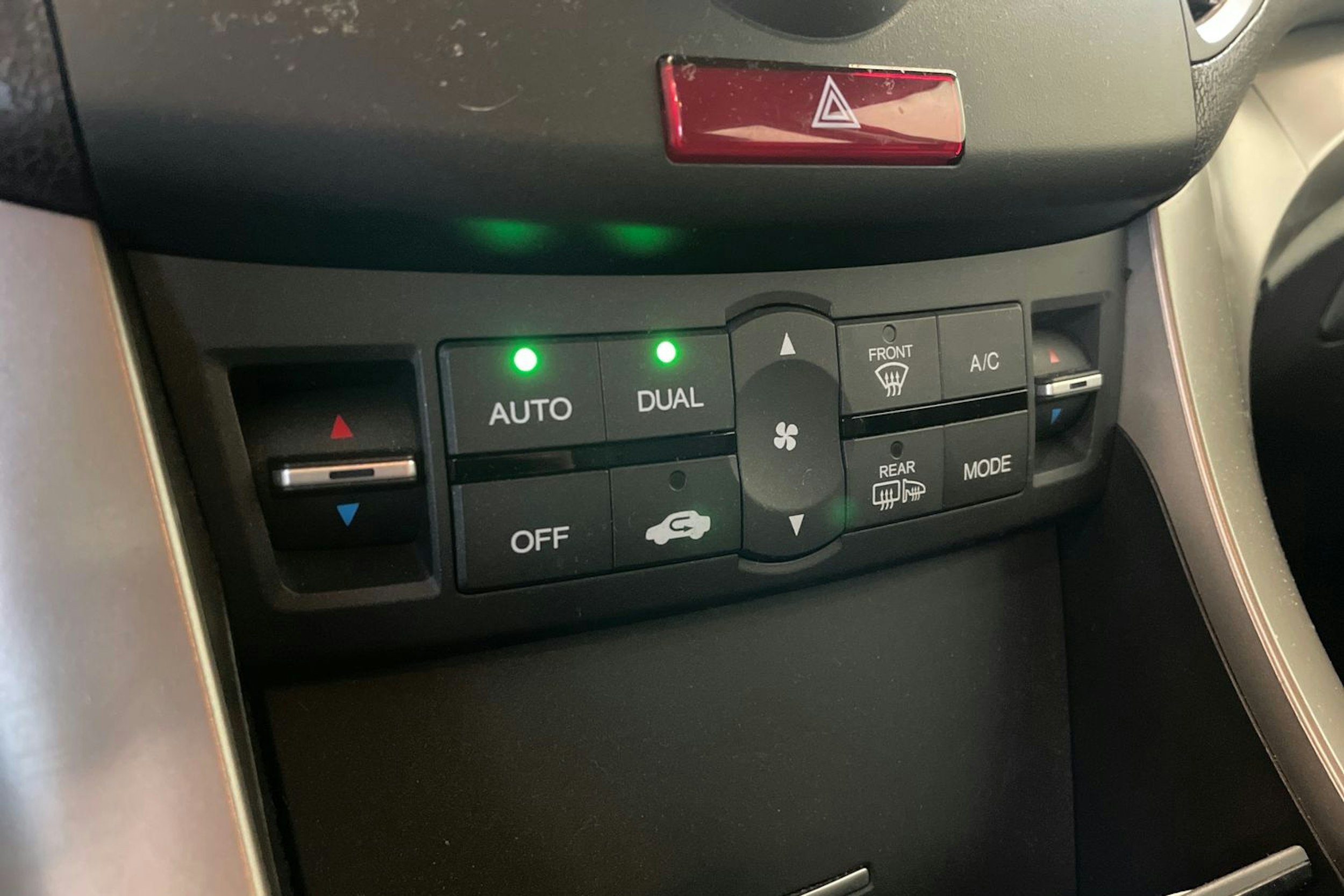 Musta Honda ACCORD 2008 kuva 18.