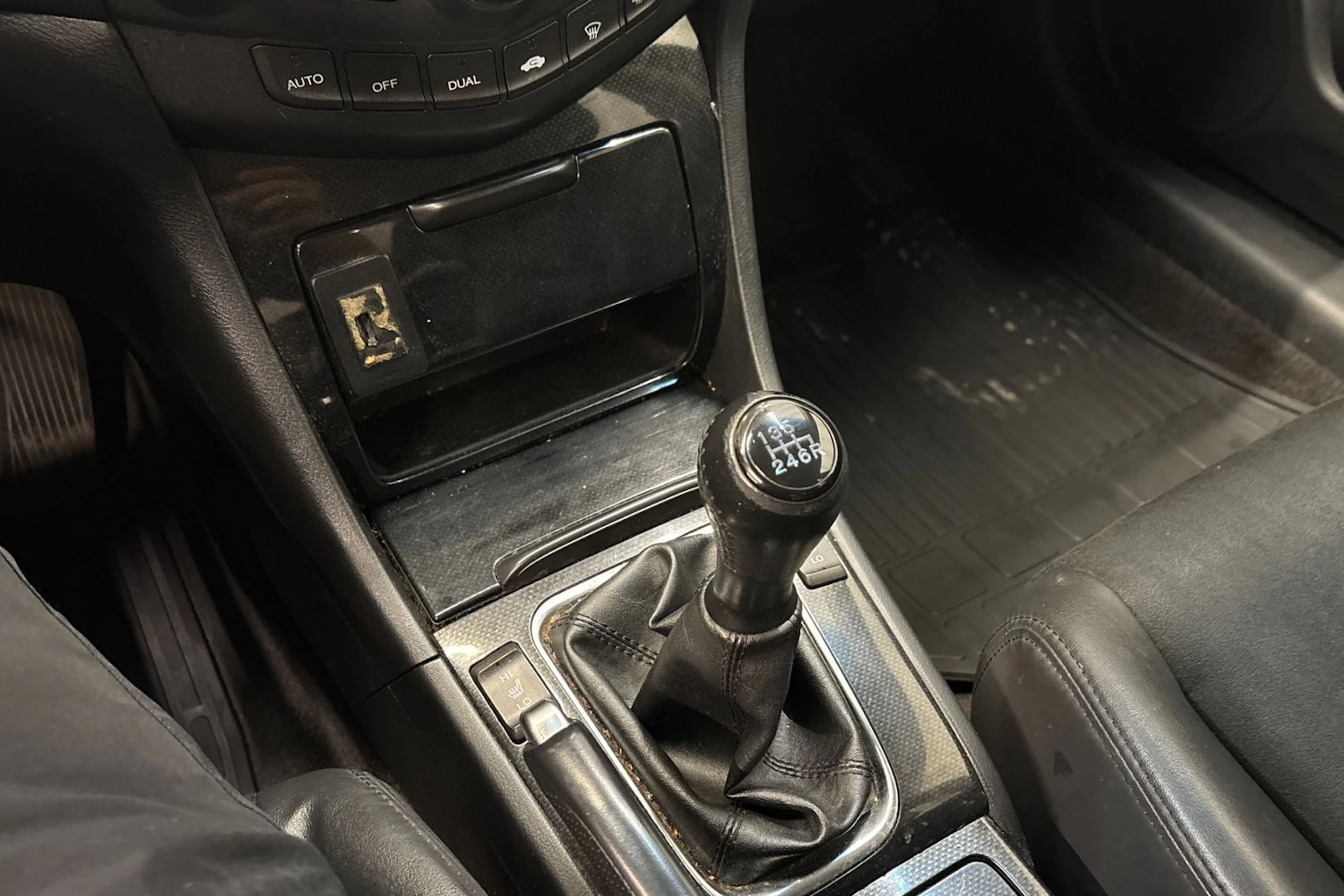 musta Honda Accord 2008 kuva 27.