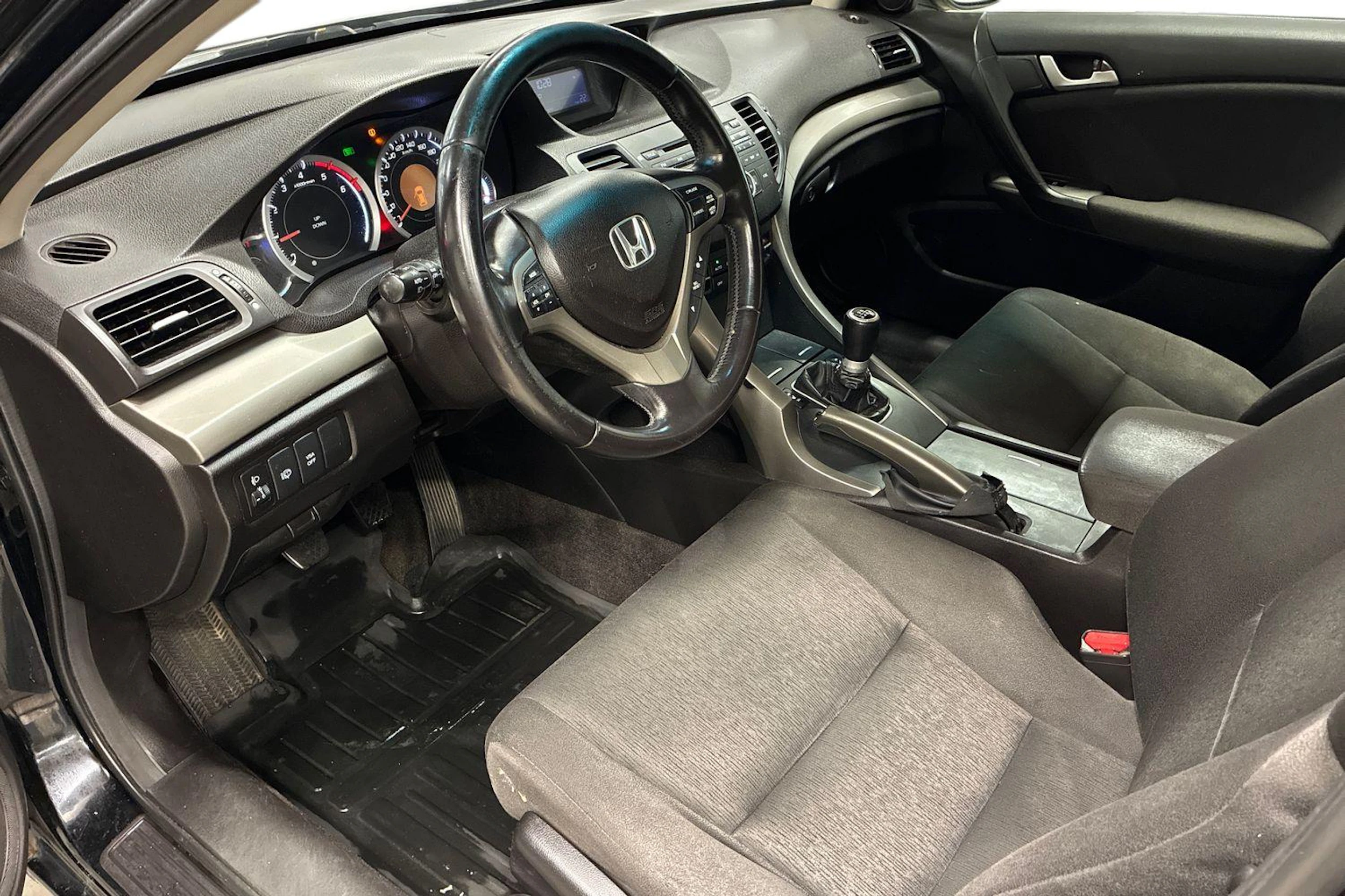 Musta Honda ACCORD 2009 kuva 6.